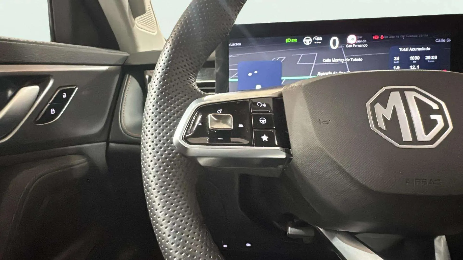 MG HS 1.5T PHEV Luxury - foto 16