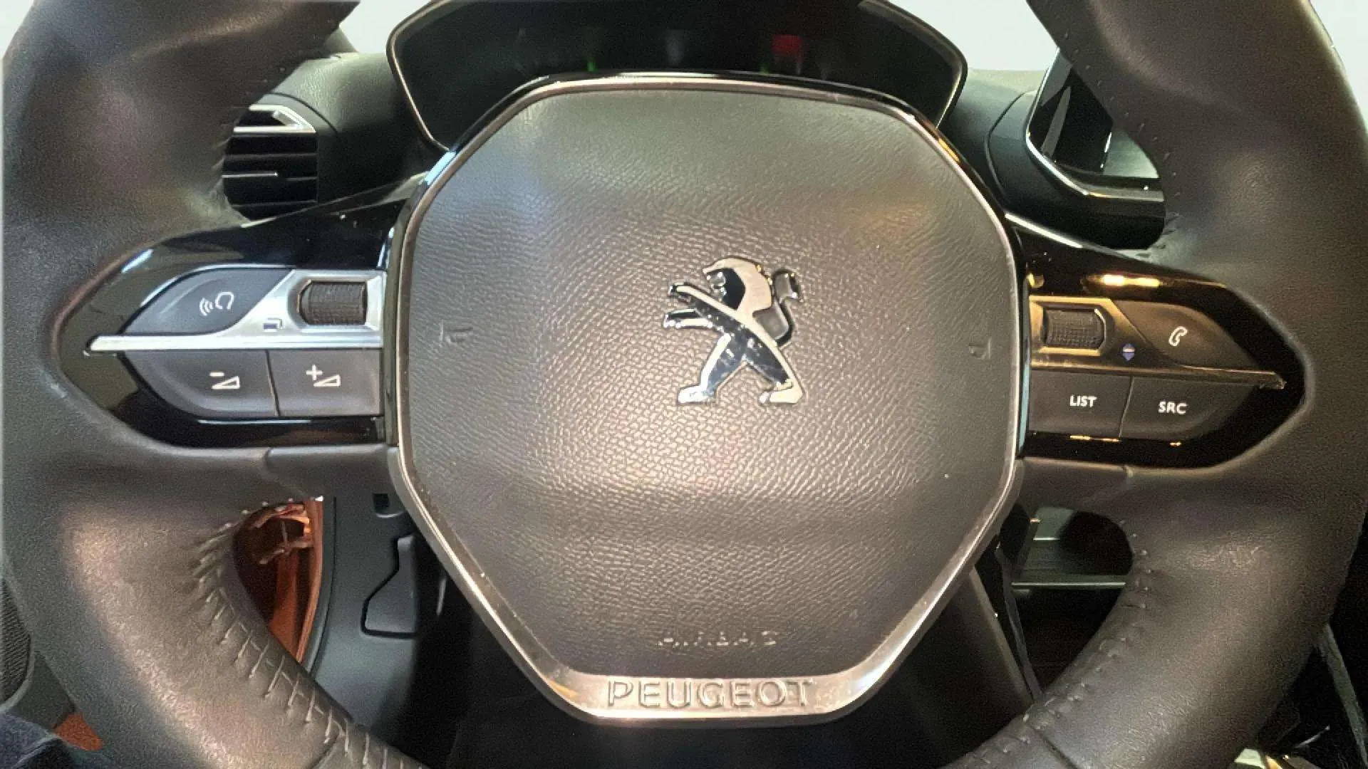 Peugeot 2008 Active Pack PureTech 100 - foto 21