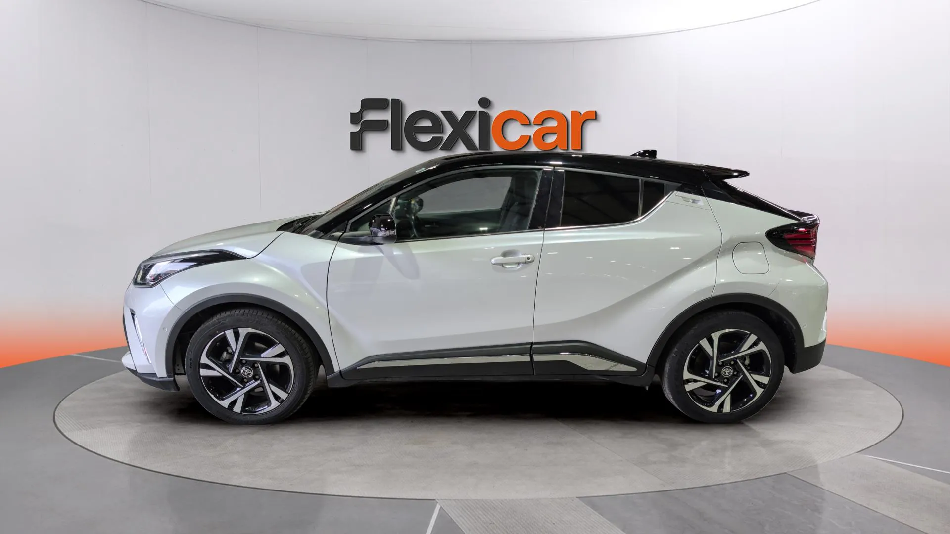 Toyota C-HR 2.0 180H Advance - foto 4