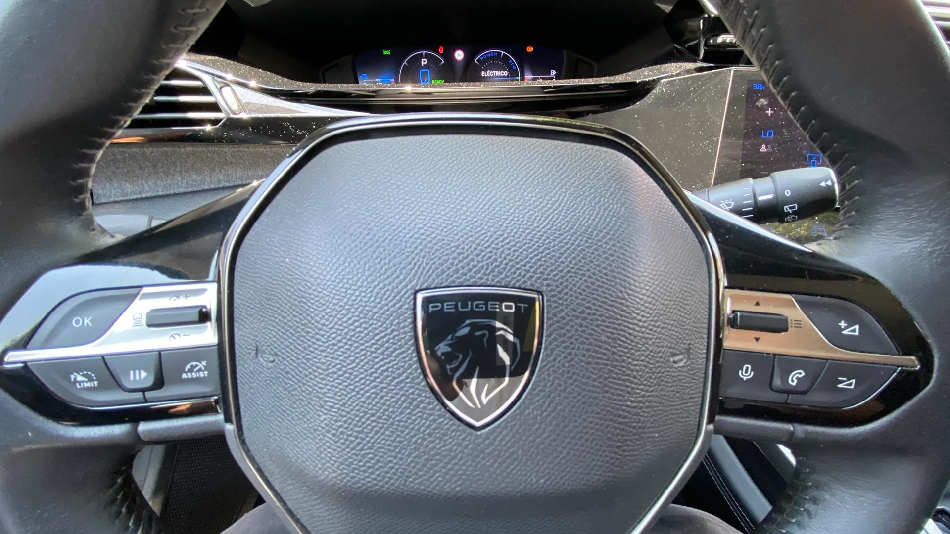 Peugeot 308 Allure Hybrid 180 eEAT8 - foto 12