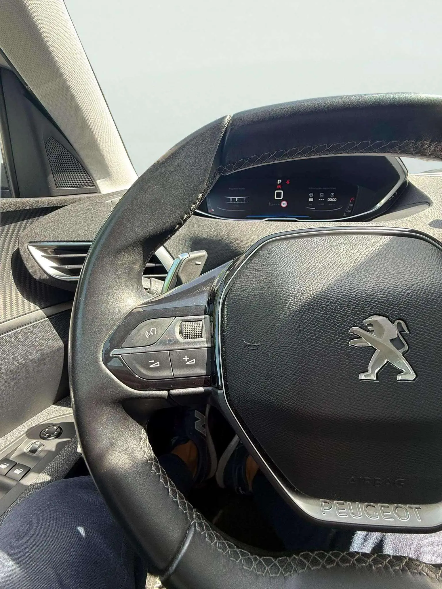 Peugeot 3008 1.5L BlueHDi Crossway EAT8 - foto 12