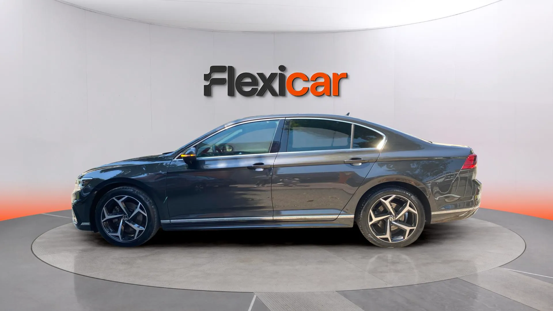 Volkswagen Passat R-Line 1.5 TSI - foto 3
