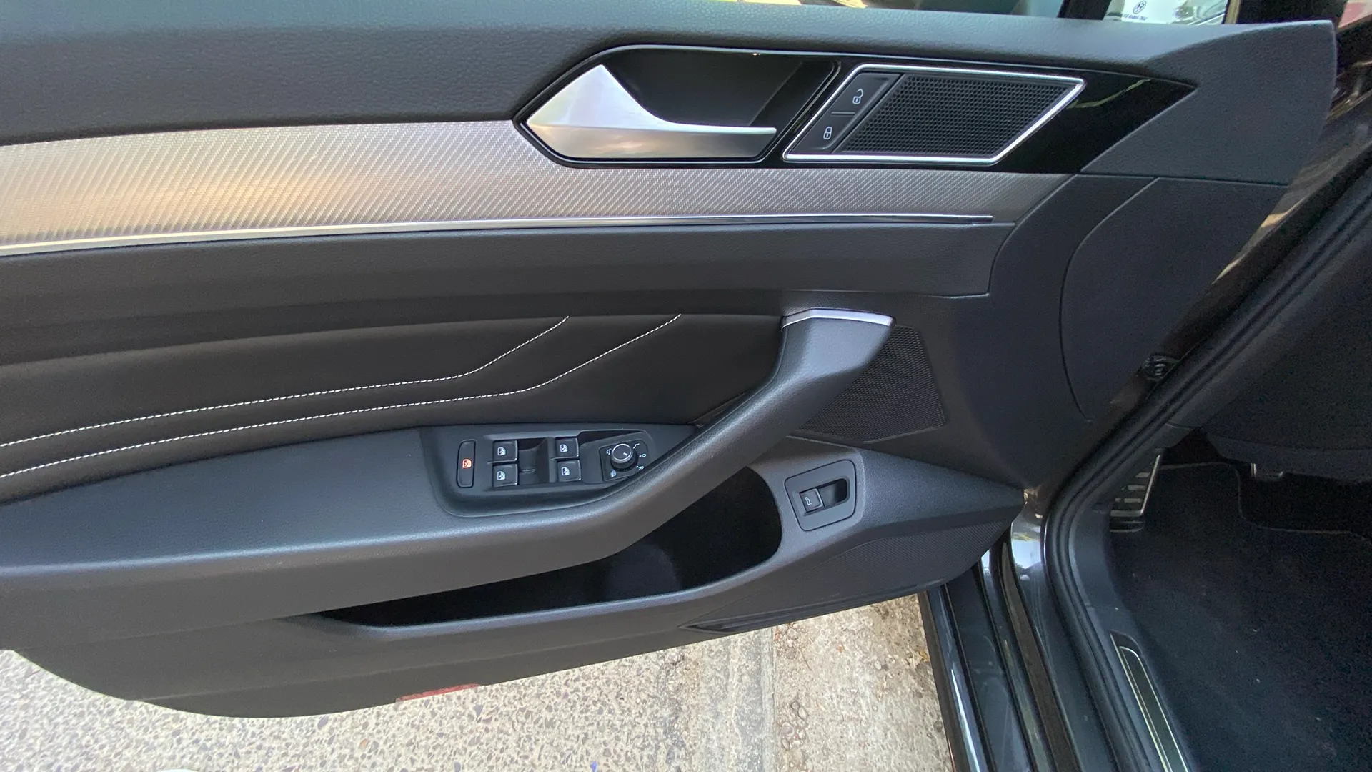 Volkswagen Passat R-Line 1.5 TSI - foto 18