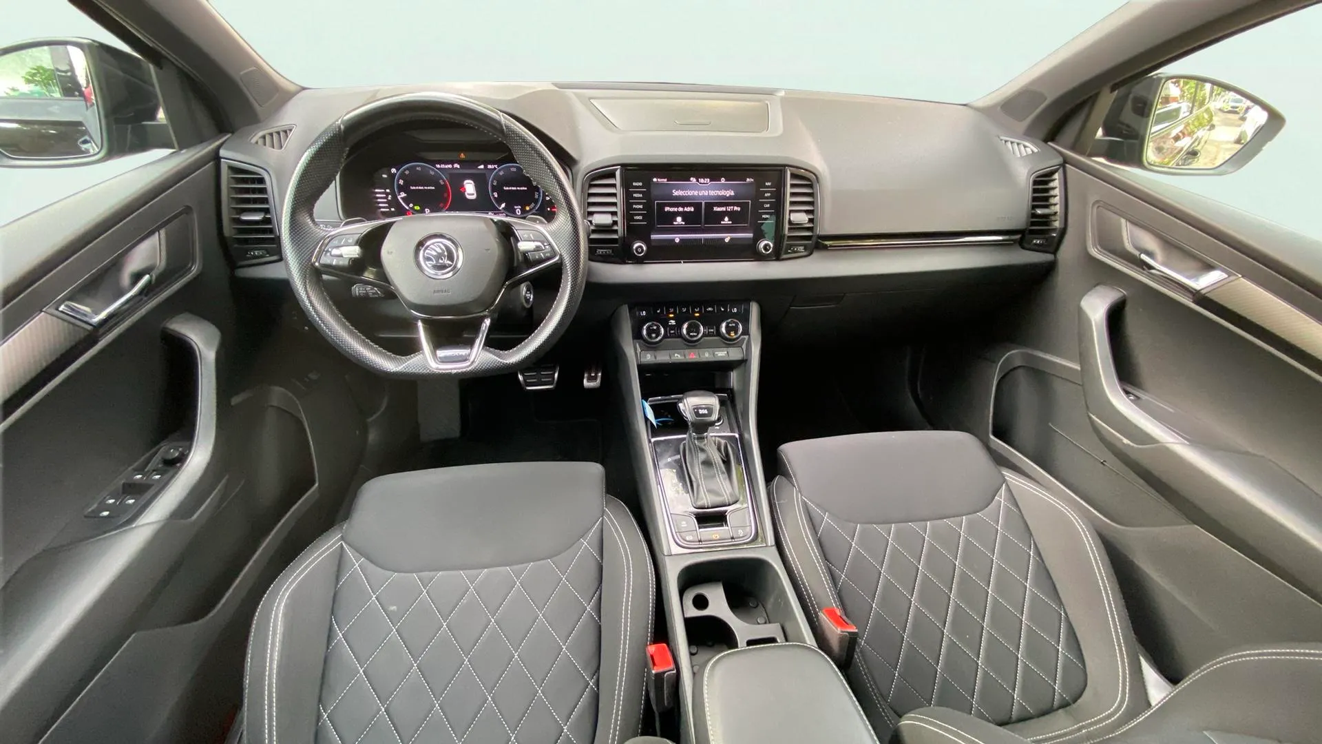 Škoda Karoq 1.5 TSI DSG ACT Sportline - foto 22