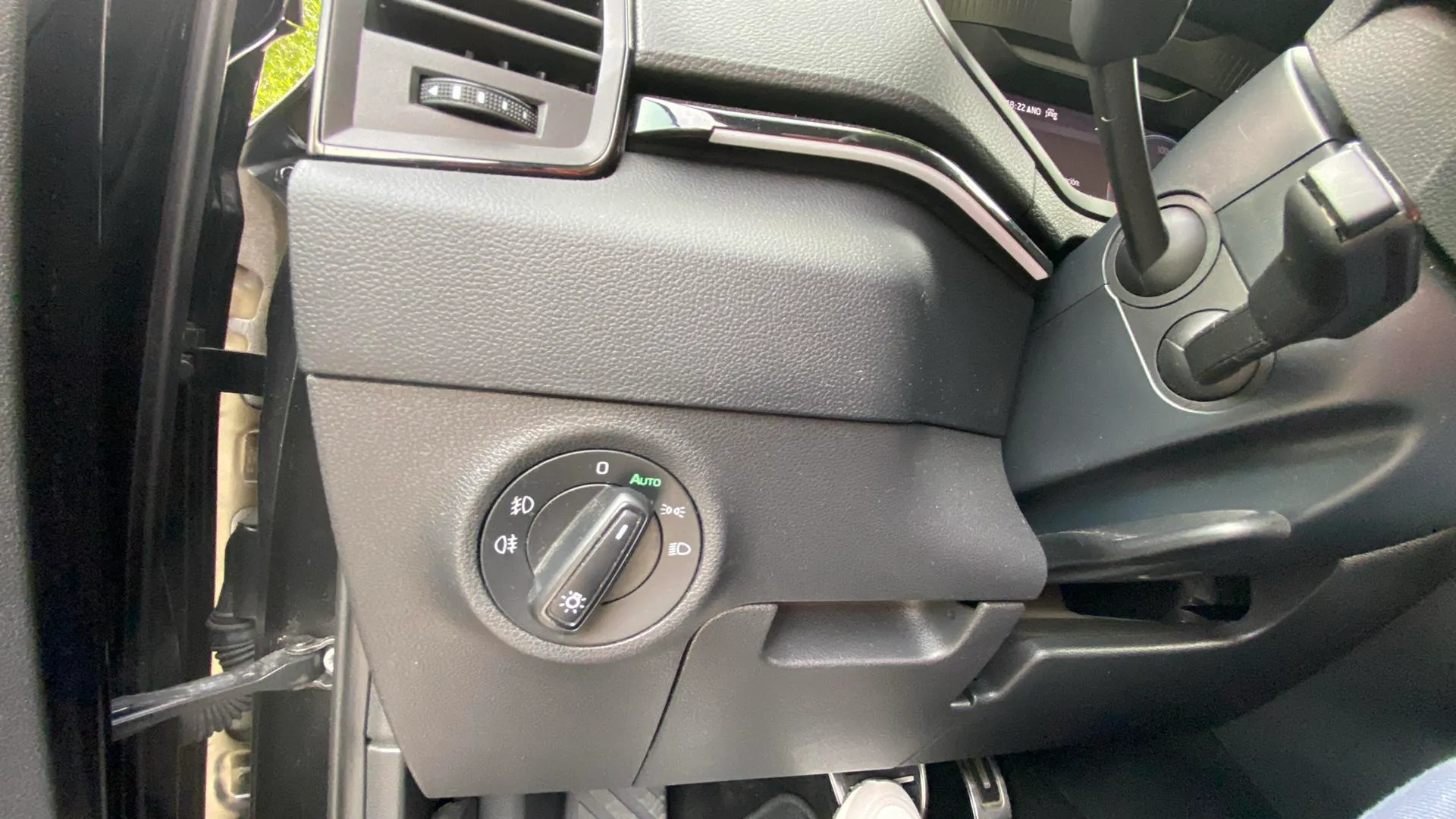 Škoda Karoq 1.5 TSI DSG ACT Sportline - foto 18