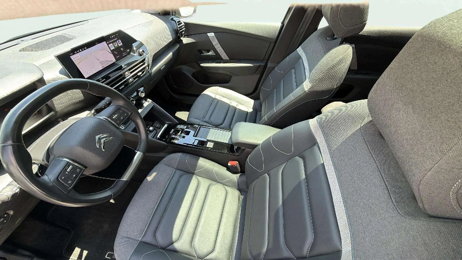 Citroën C4 X BlueHDi 130 EAT8 Max - foto 9