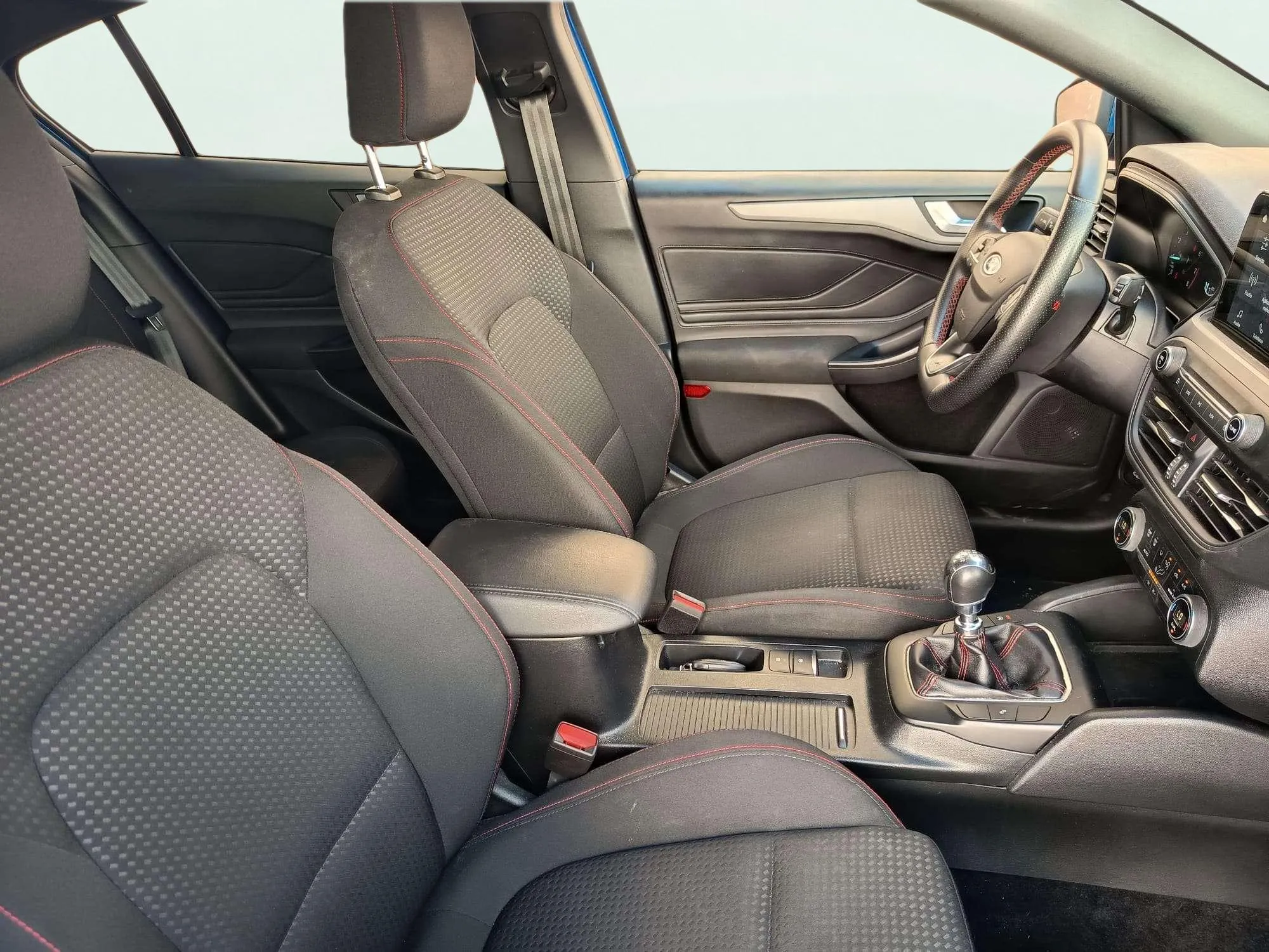 Ford Focus 1.0 EcoBoost MHEV ST-Line Style SIP - foto 17