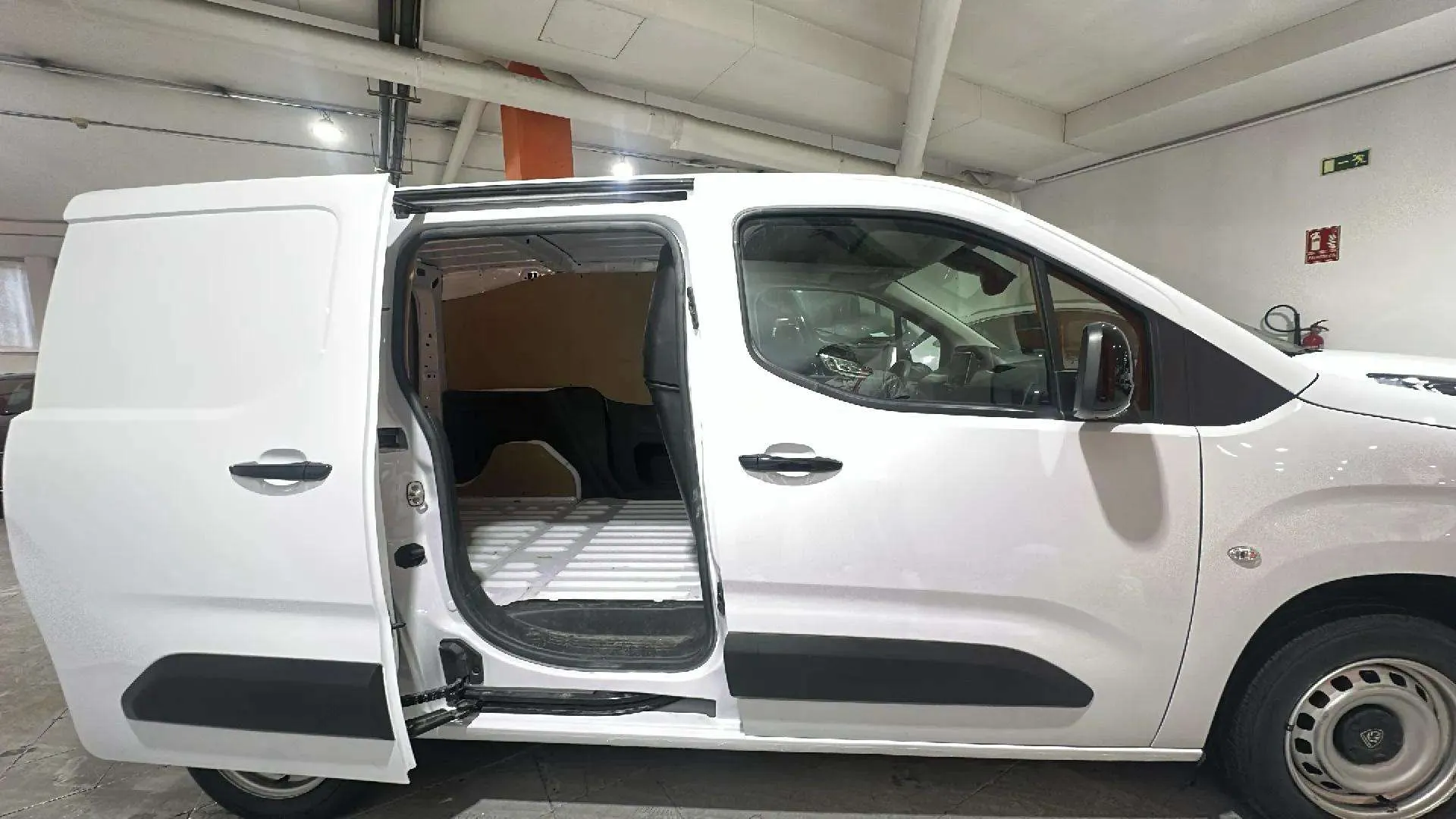 Peugeot Partner Furgón M Diésel - foto 10