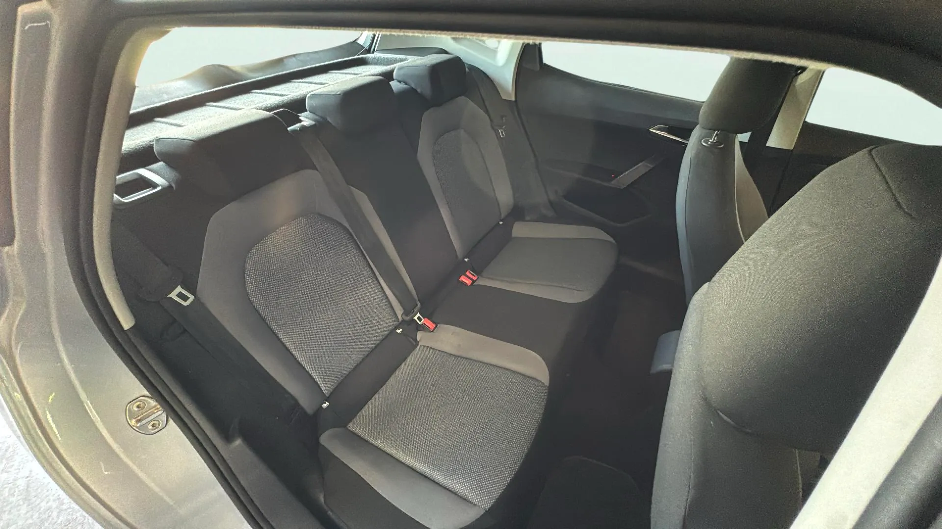 SEAT Arona 1.0 TSI Style - foto 13