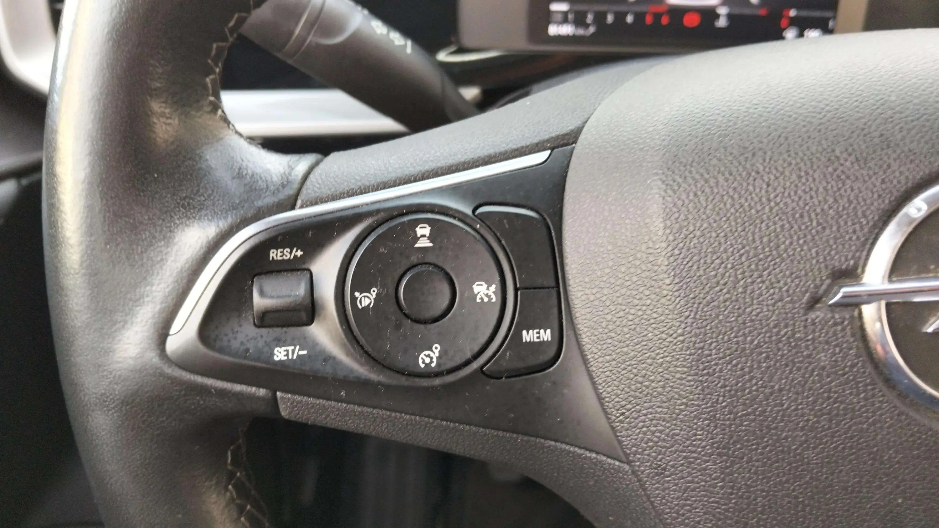Opel Mokka 1.5 D Business Elegance - foto 11