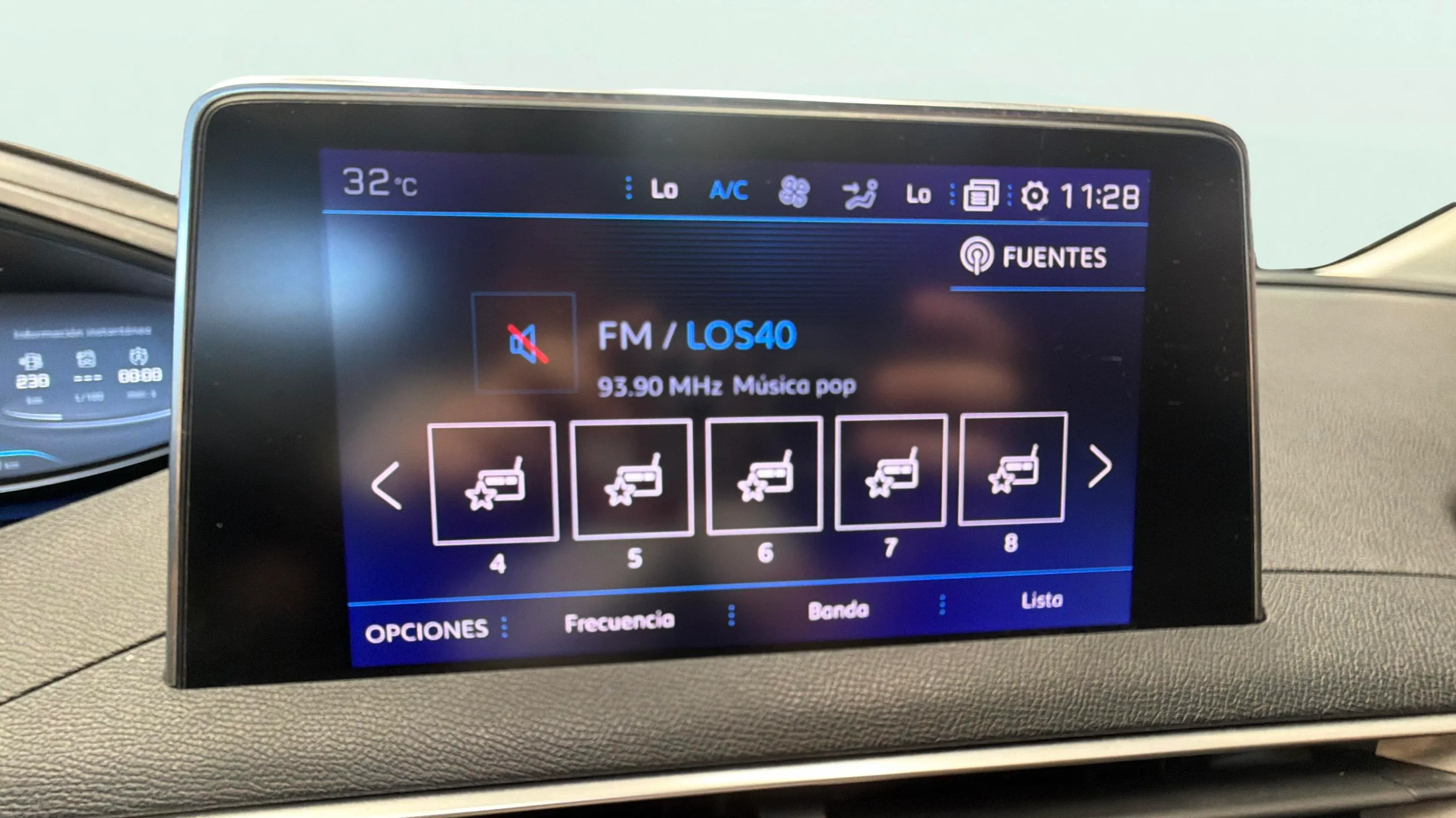 Peugeot 3008 1.2 PureTech Allure - foto 21