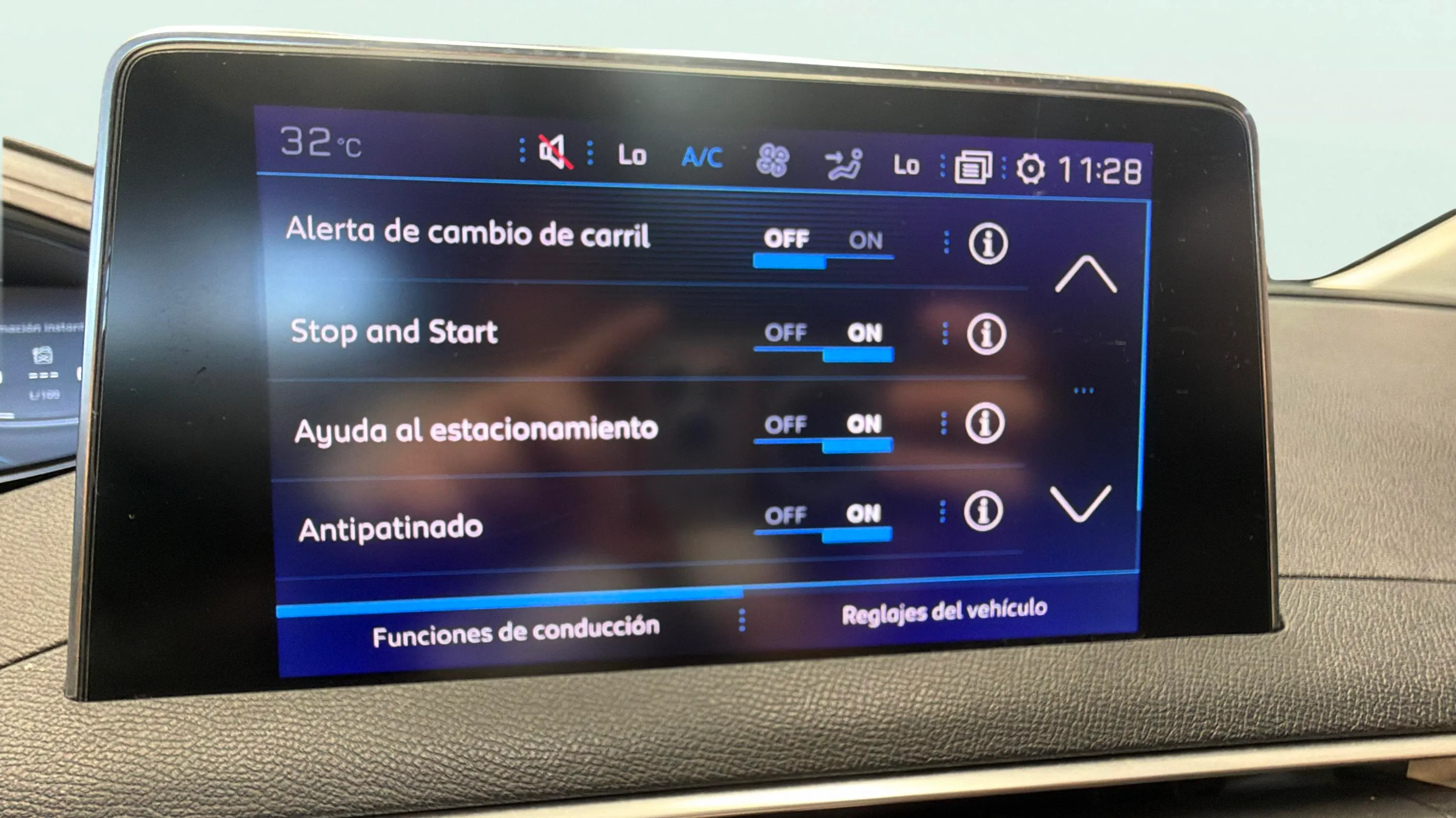 Peugeot 3008 1.2 PureTech Allure - foto 23