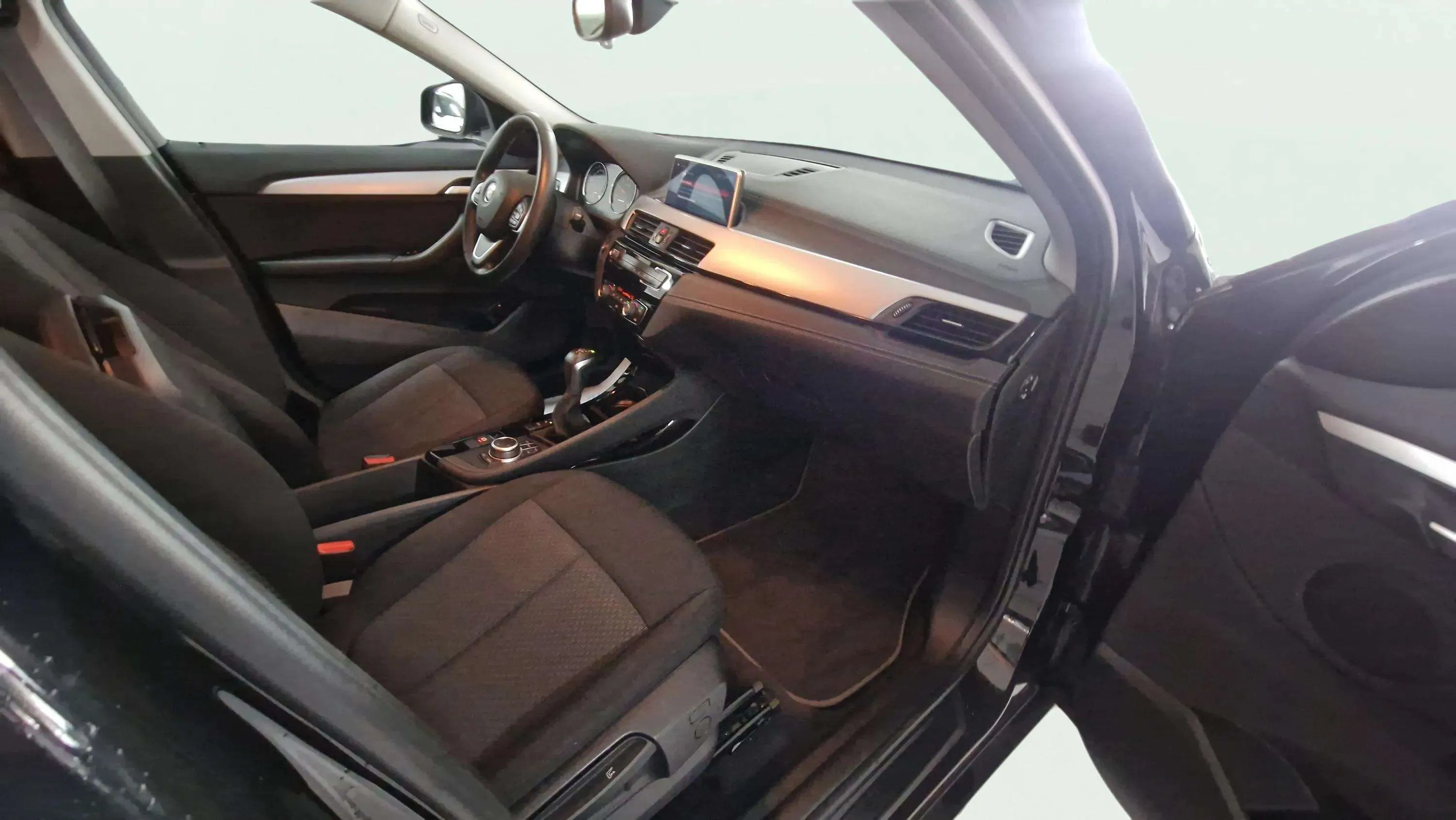 BMW X2 xDrive25e - foto 24