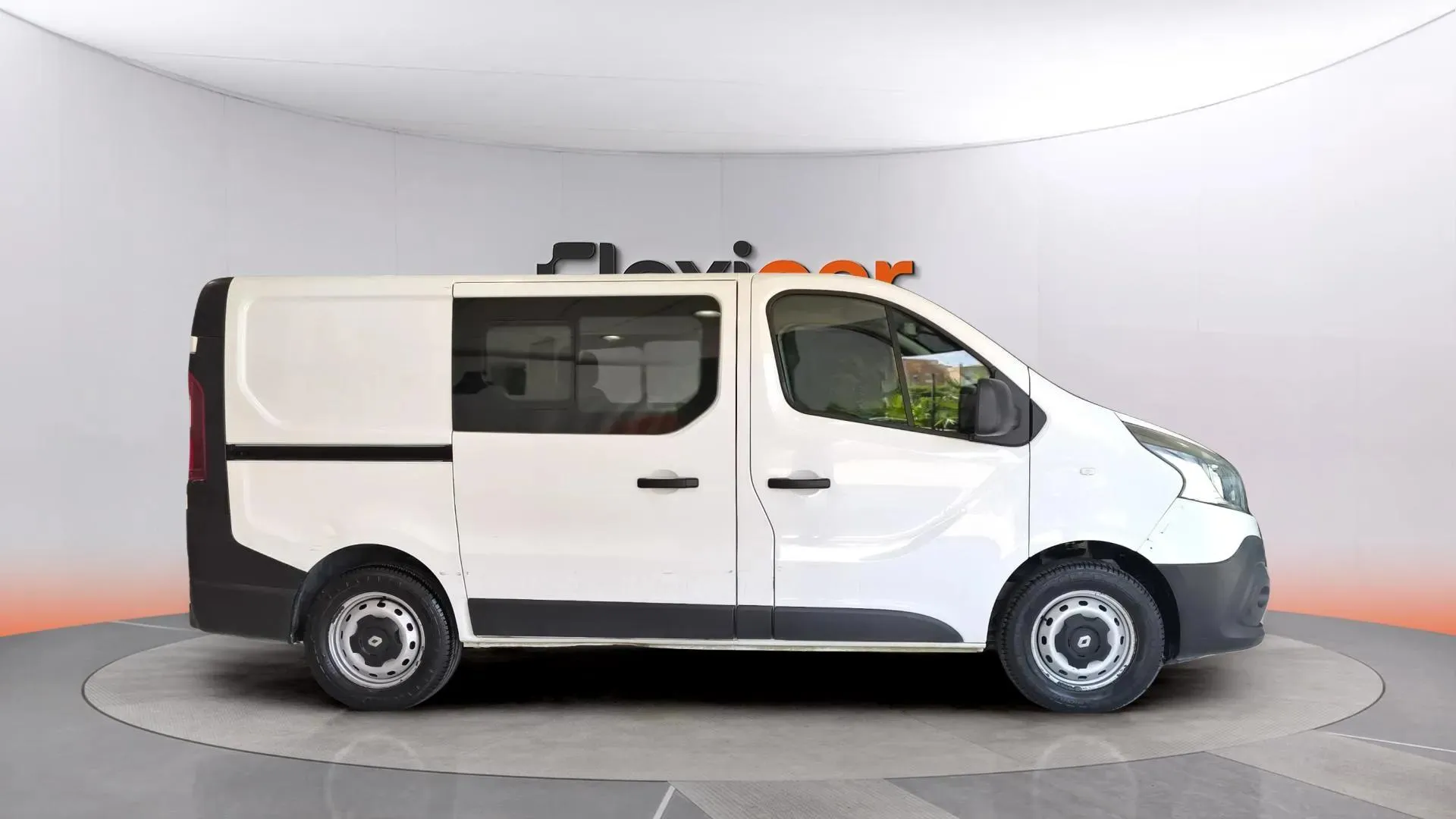 Renault Trafic - foto 4