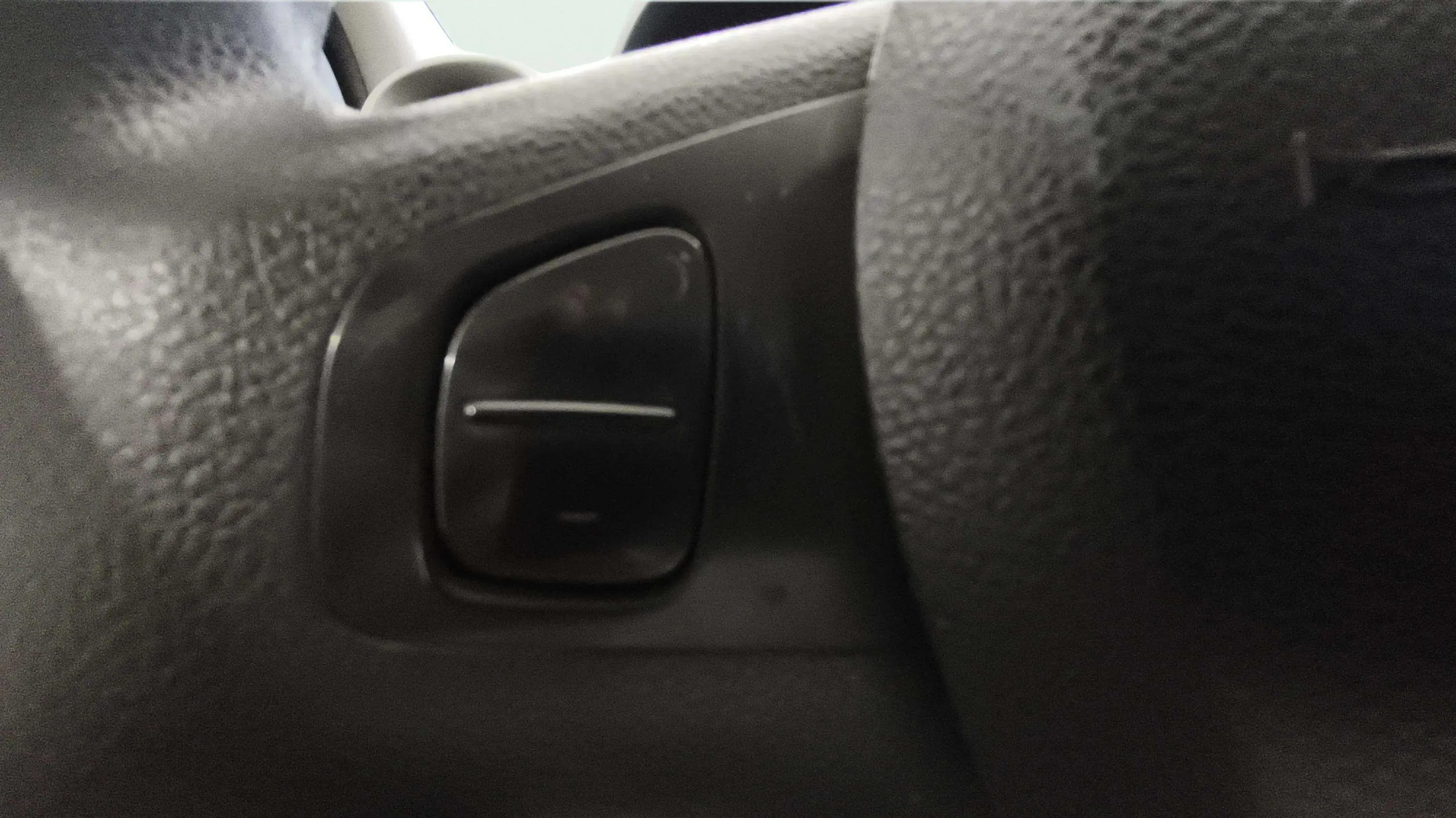Renault Trafic - foto 17