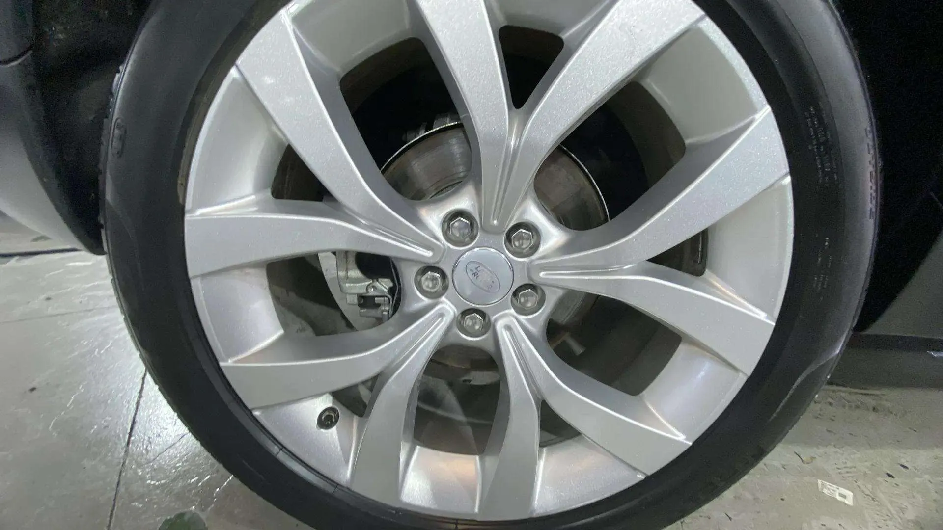 Land Rover Discovery Sport 2.0 Si4 AWD Aut MHEV R-Dynamic HSE - foto 23