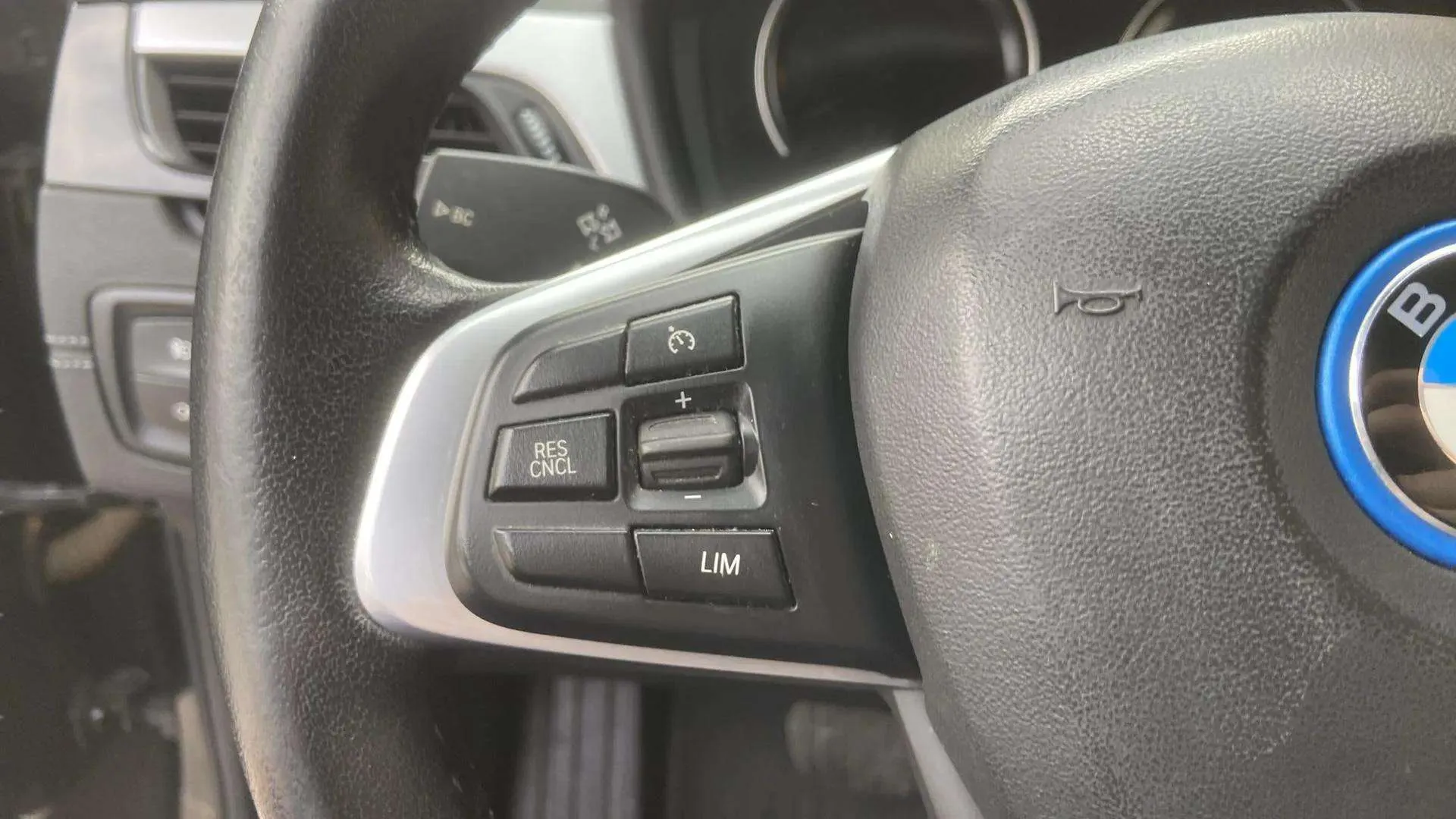 BMW X2 xDrive25e - foto 13