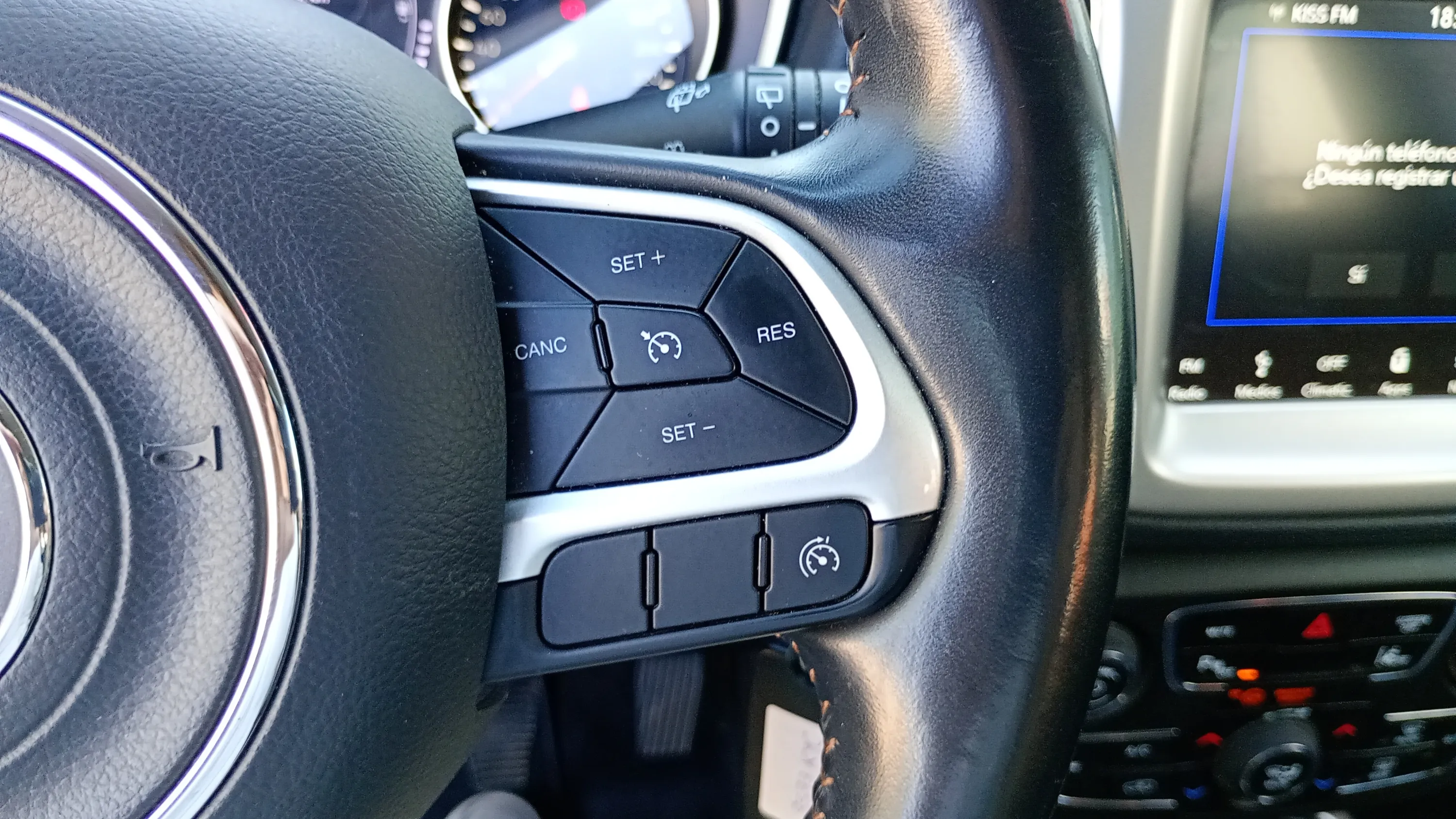 Jeep Compass 1.4 Mair Longitude 4x2 - foto 17