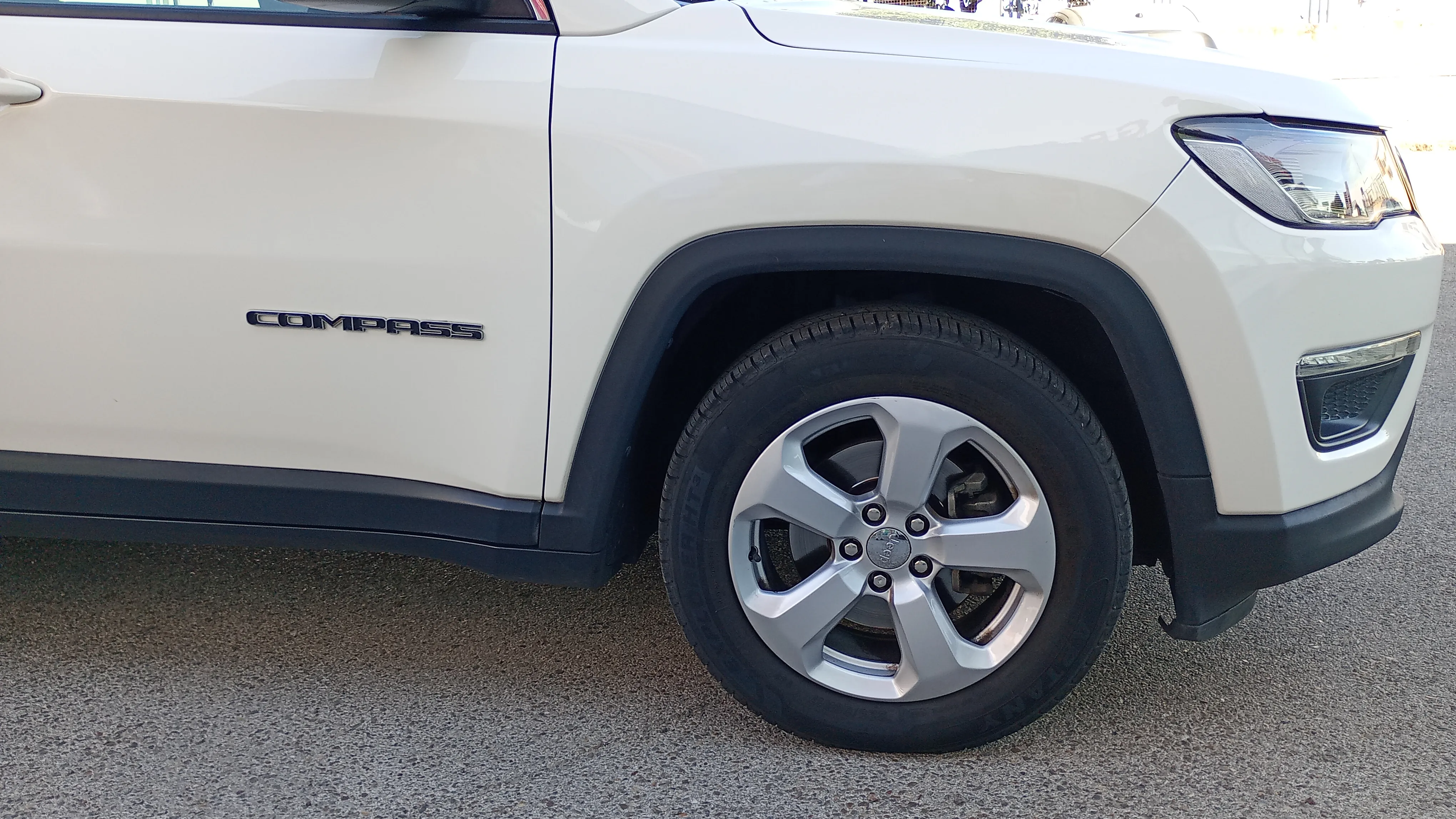 Jeep Compass 1.4 Mair Longitude 4x2 - foto 8