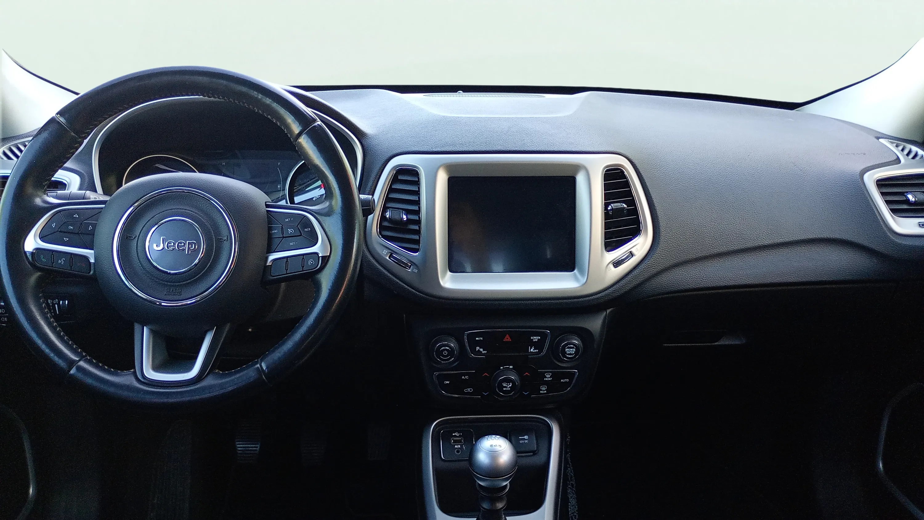 Jeep Compass 1.4 Mair Longitude 4x2 - foto 13