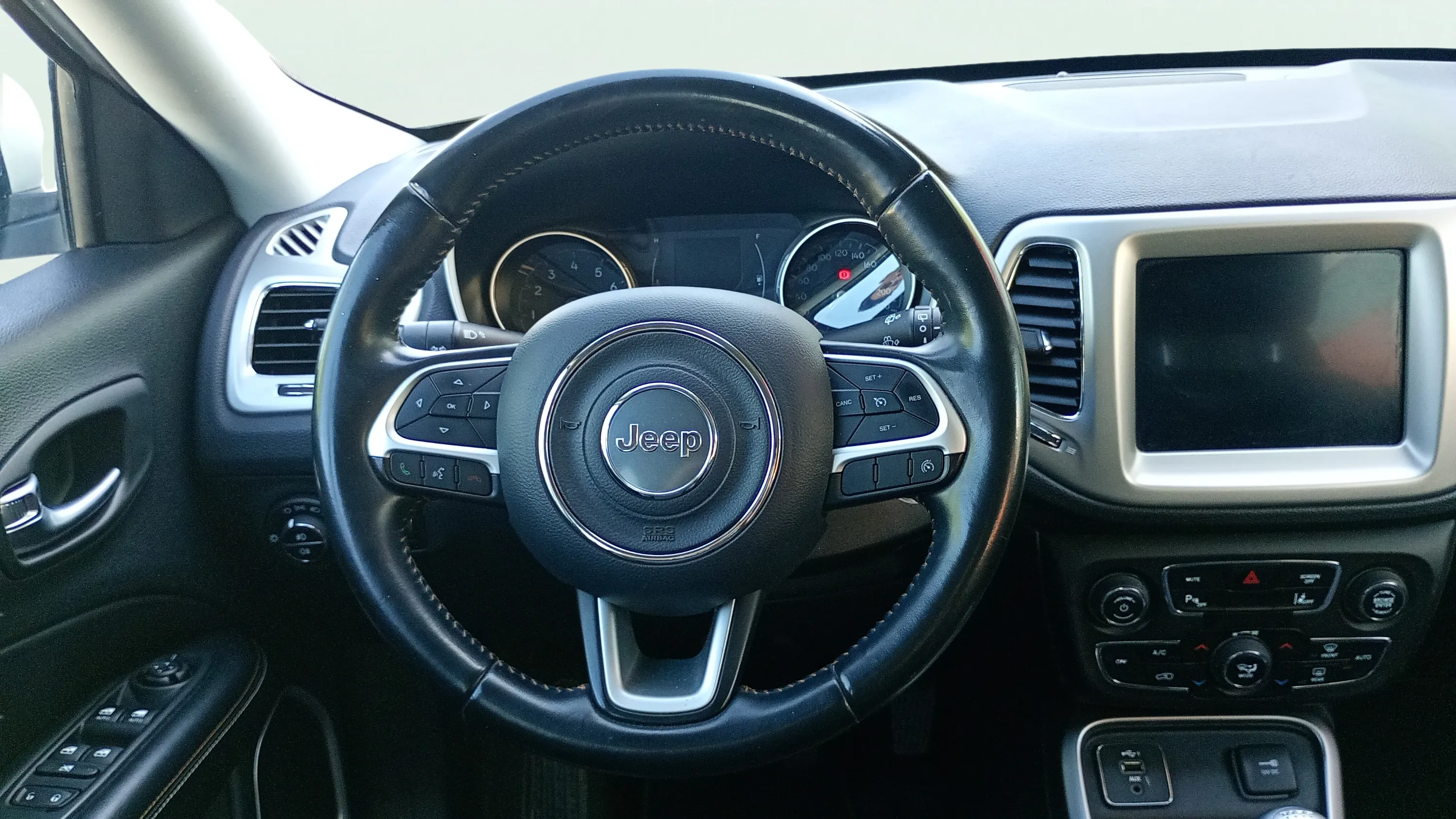 Jeep Compass 1.4 Mair Longitude 4x2 - foto 12