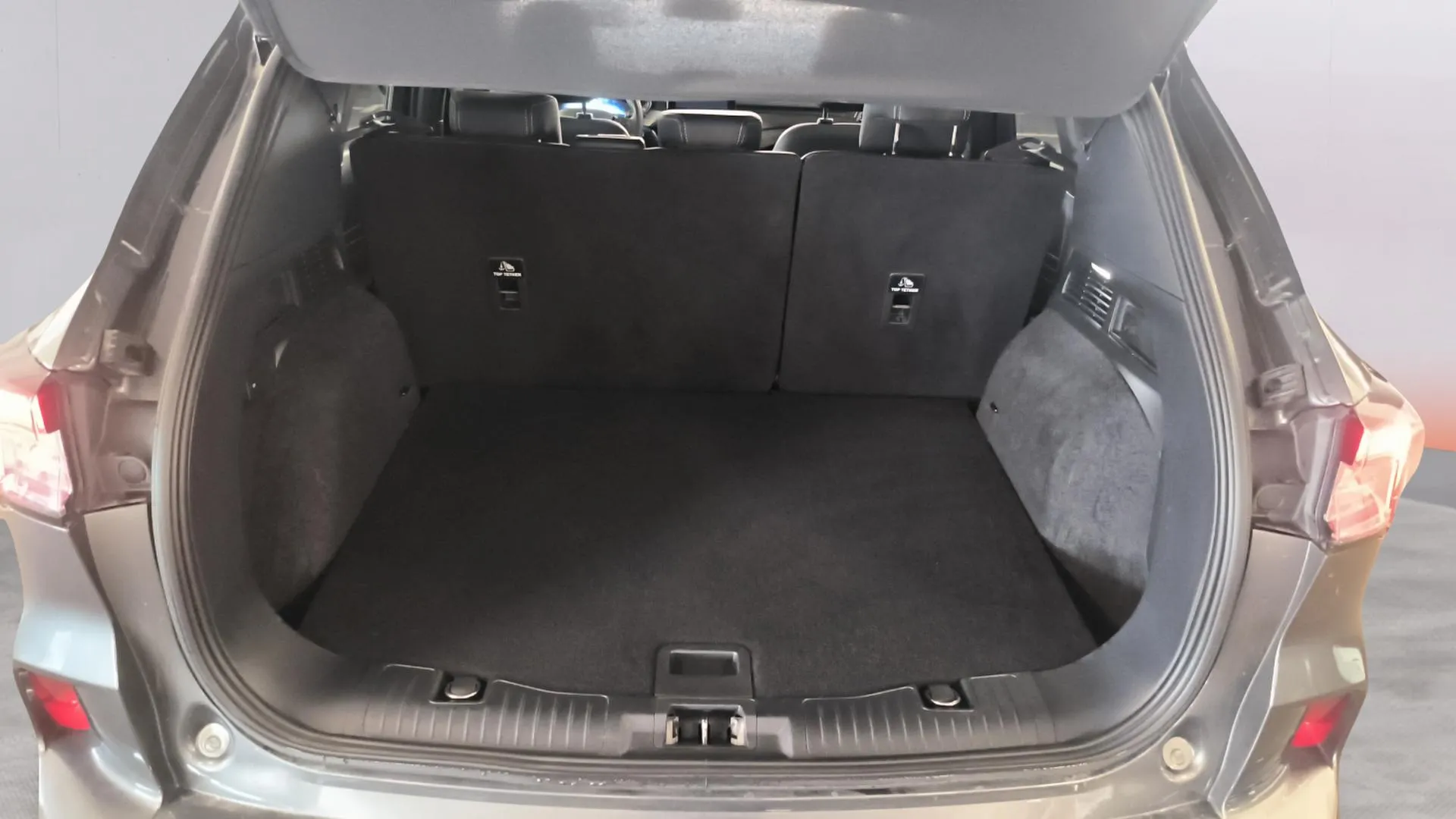 Ford Kuga Vignale 2.5 Duratec PHEV - foto 10