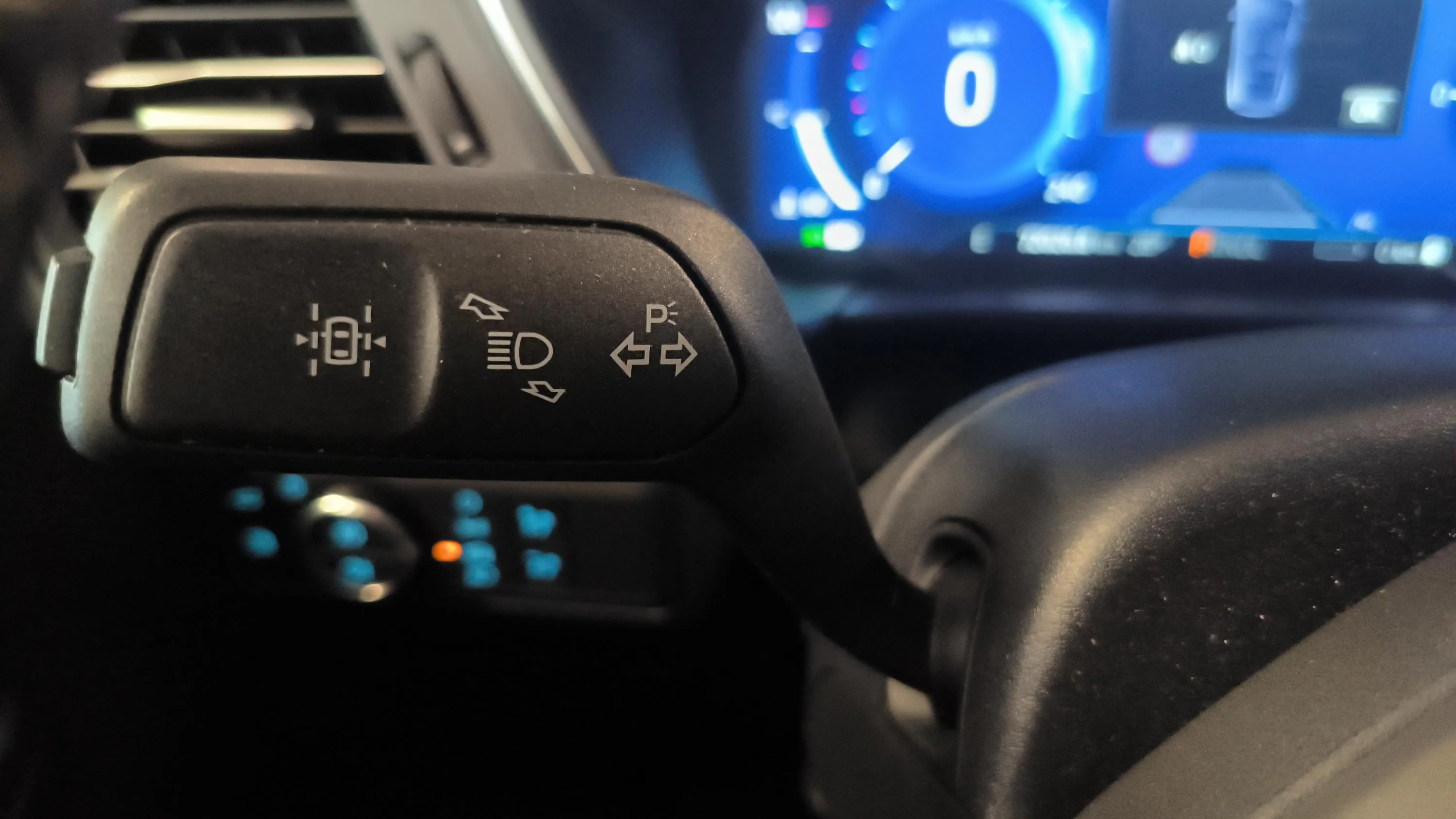Ford Kuga Vignale 2.5 Duratec PHEV - foto 16