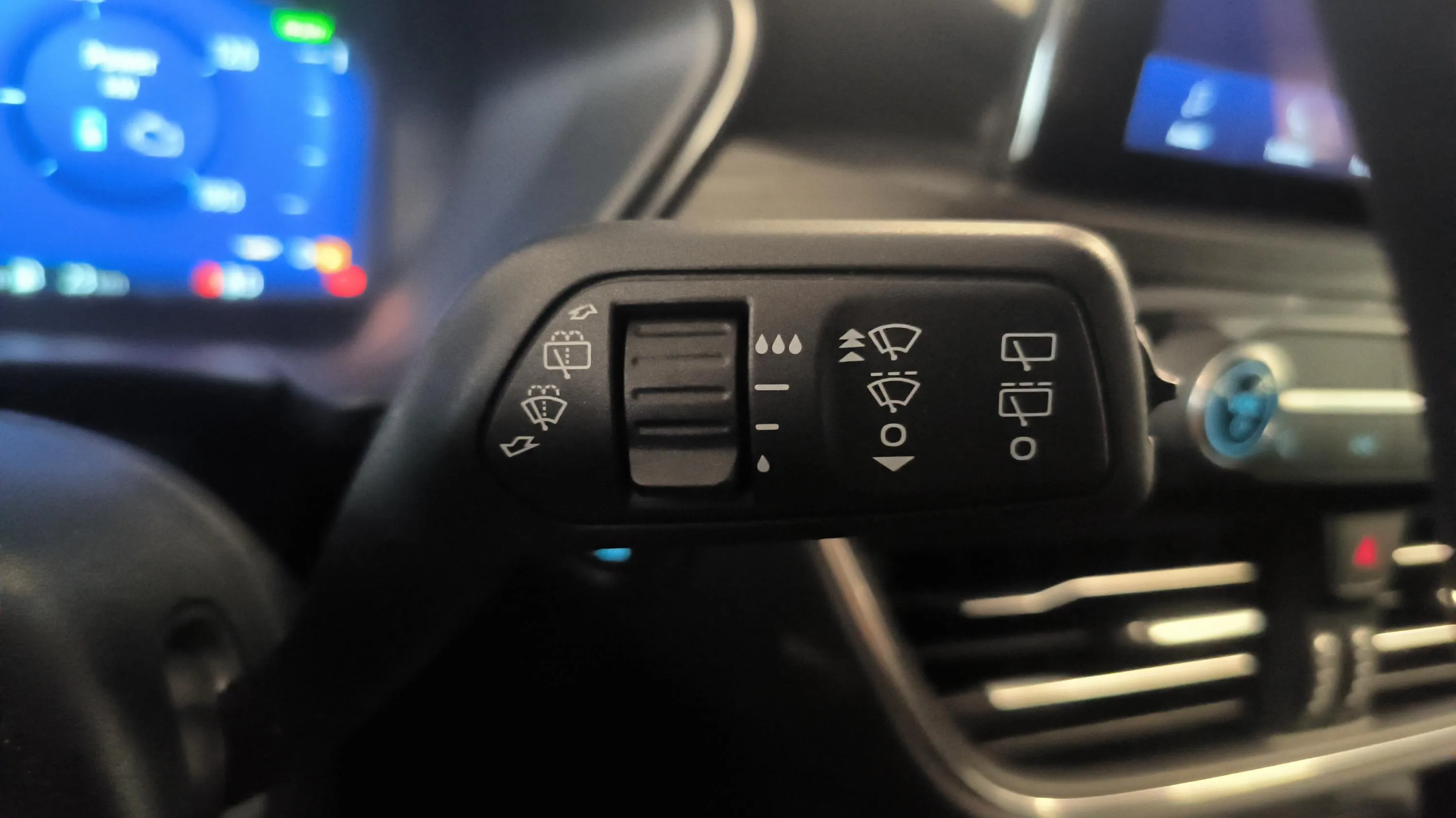 Ford Kuga Vignale 2.5 Duratec PHEV - foto 17