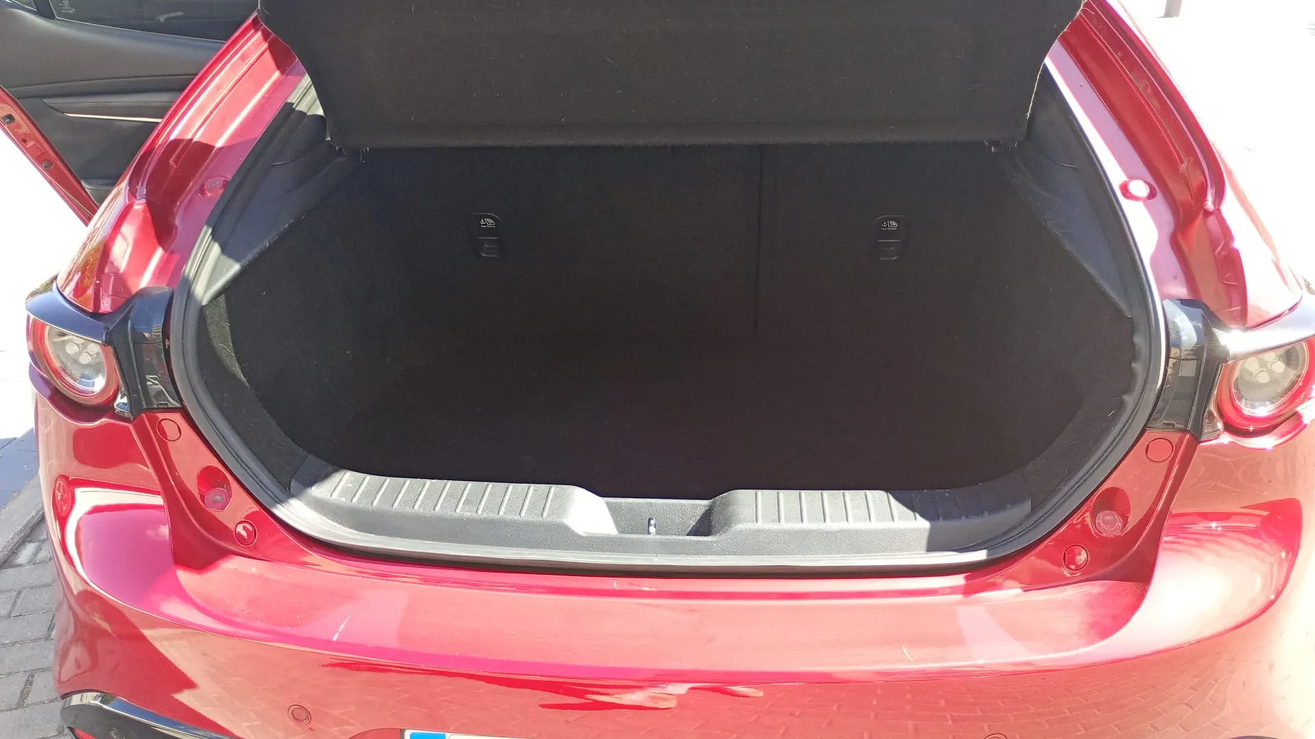 Mazda Mazda3 2.0 e-Skyactiv-G Evolution - foto 9