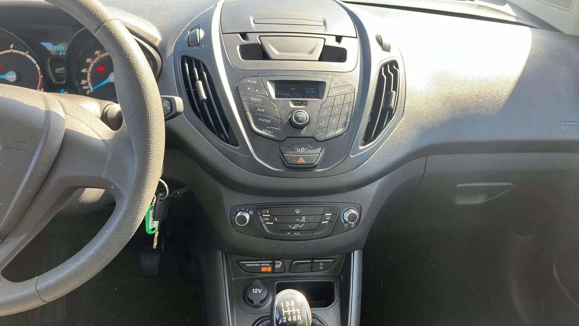 Ford Tourneo Courier 1.0 EcoBoost Trend - foto 12