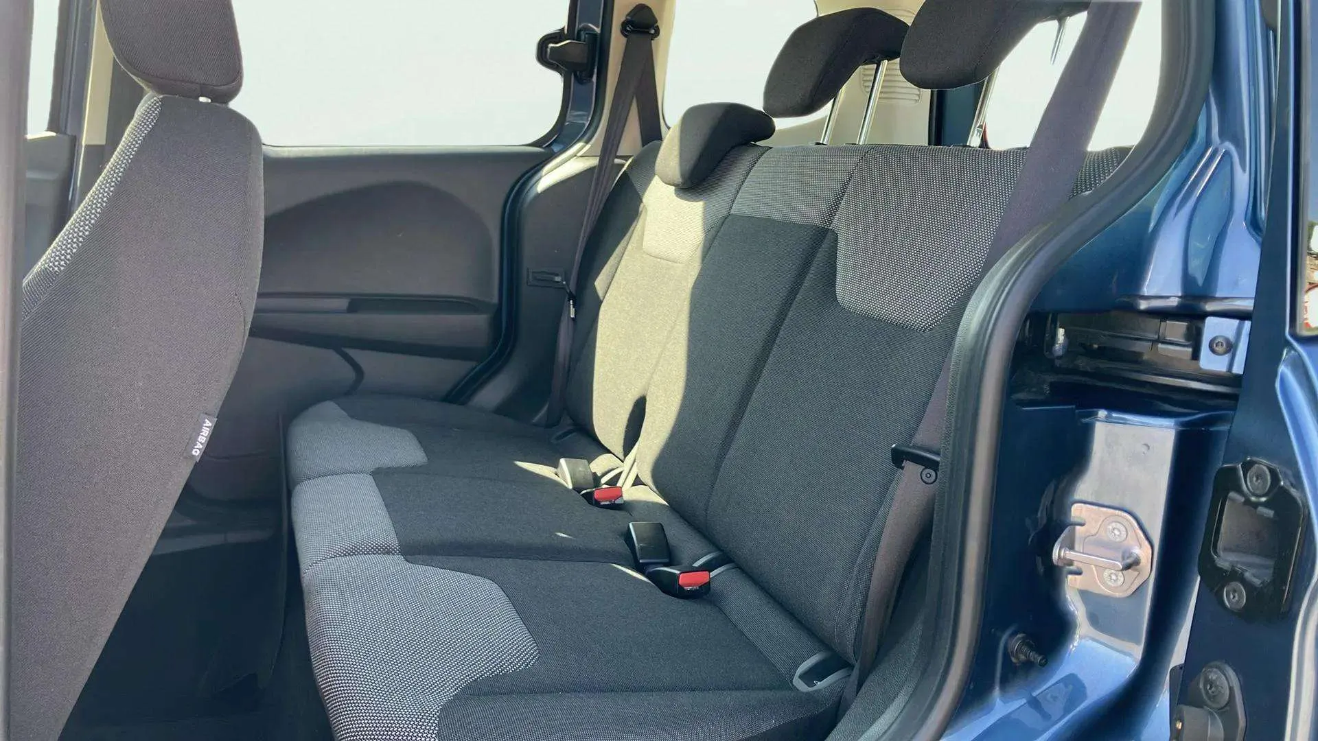 Ford Tourneo Courier 1.0 EcoBoost Trend - foto 16