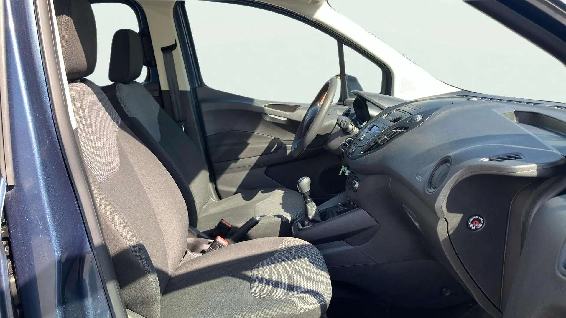 Ford Tourneo Courier 1.0 EcoBoost Trend - foto 17