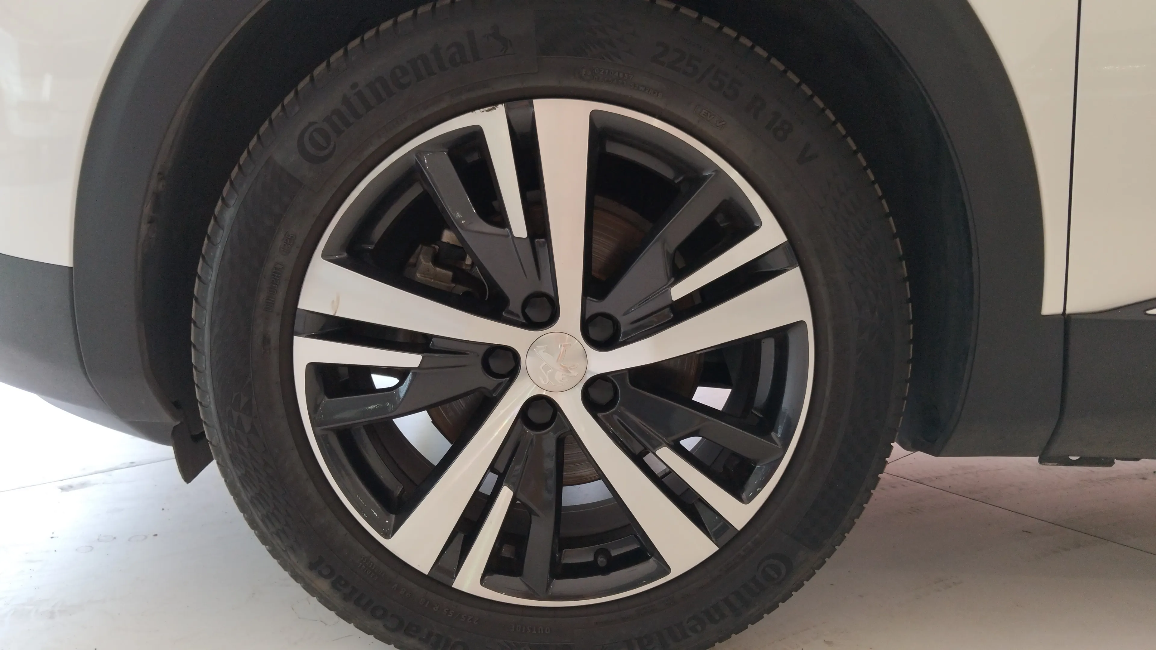Peugeot 5008 Allure 1.2 PureTech - foto 6