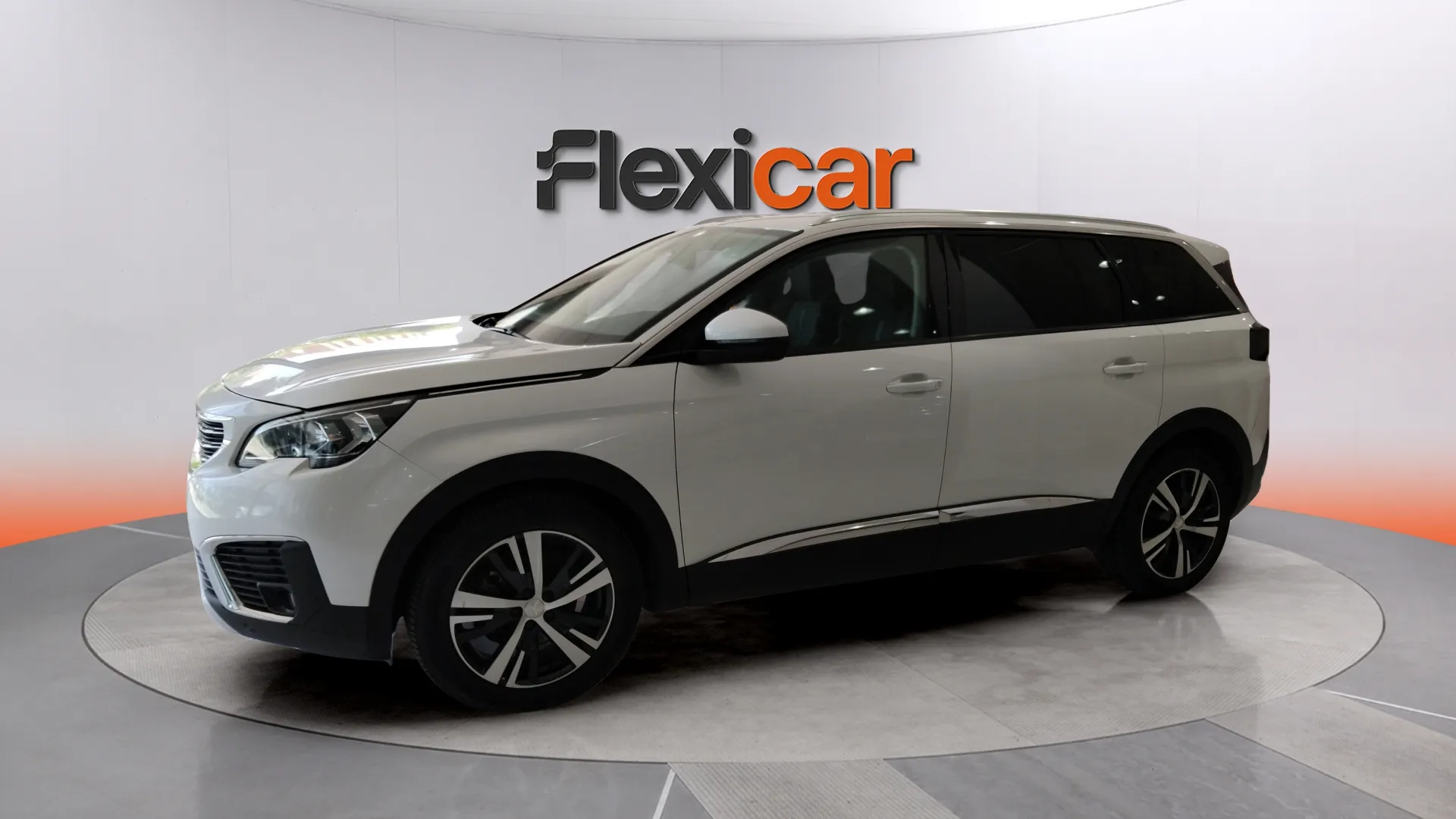 Peugeot 5008 Allure 1.2 PureTech - foto 5