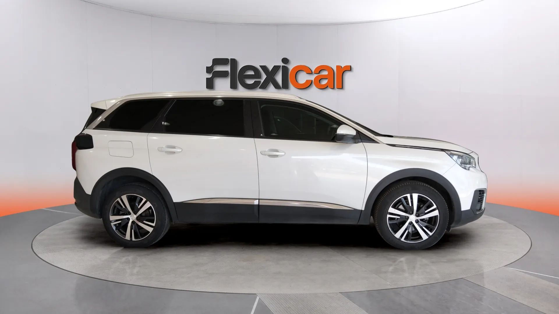 Peugeot 5008 Allure 1.2 PureTech - foto 3