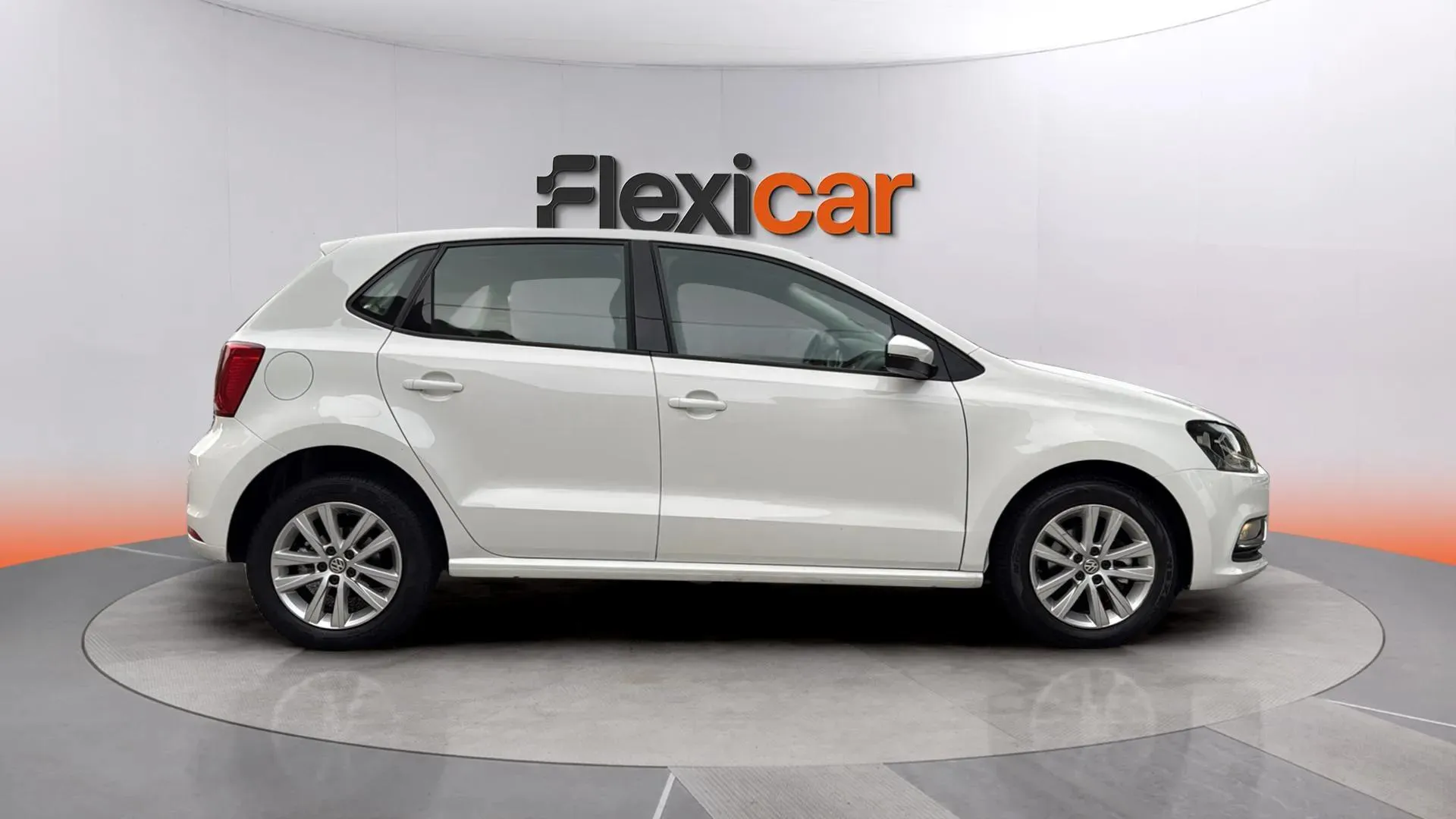 Volkswagen Polo A-Polo Plus 1.2 TSI BMT - foto 2