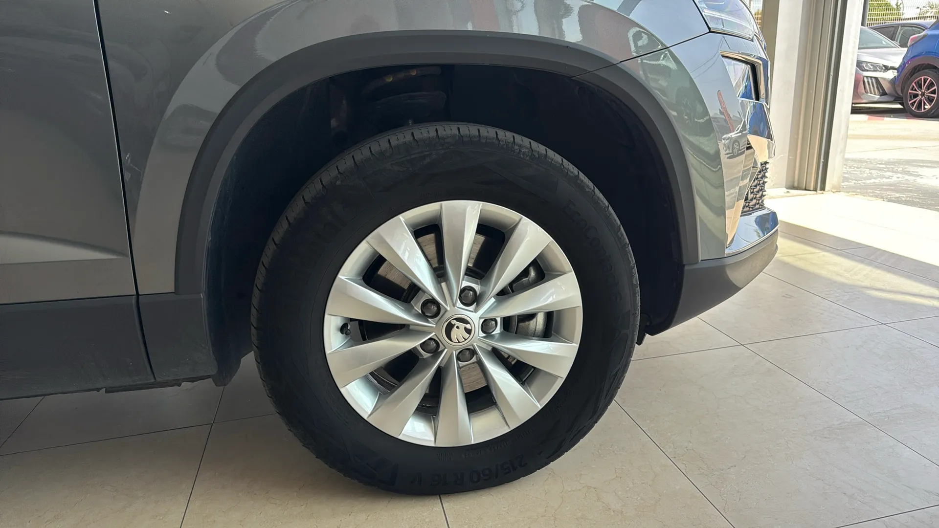 Škoda Karoq 2.0 TDI DSG 4x4 Selection - foto 24