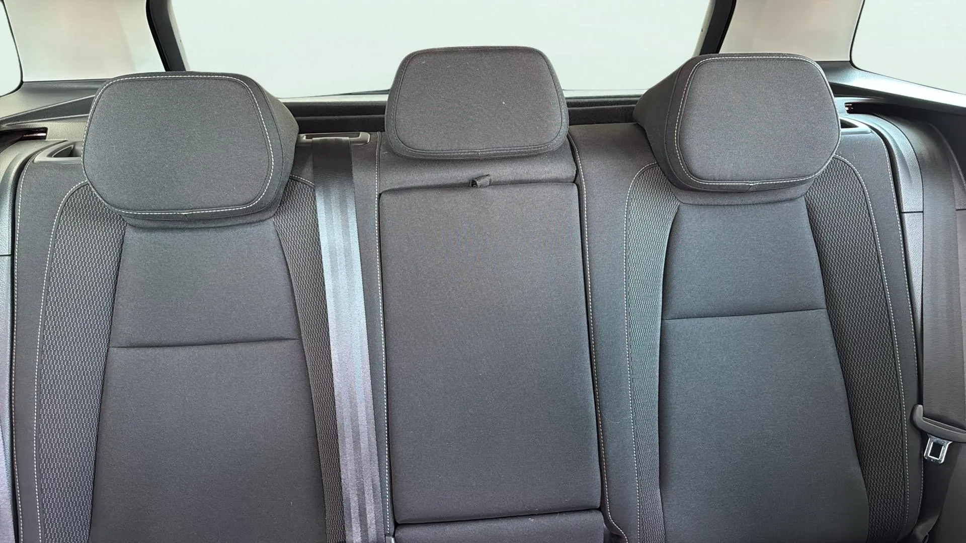 Škoda Karoq 2.0 TDI DSG 4x4 Selection - foto 21