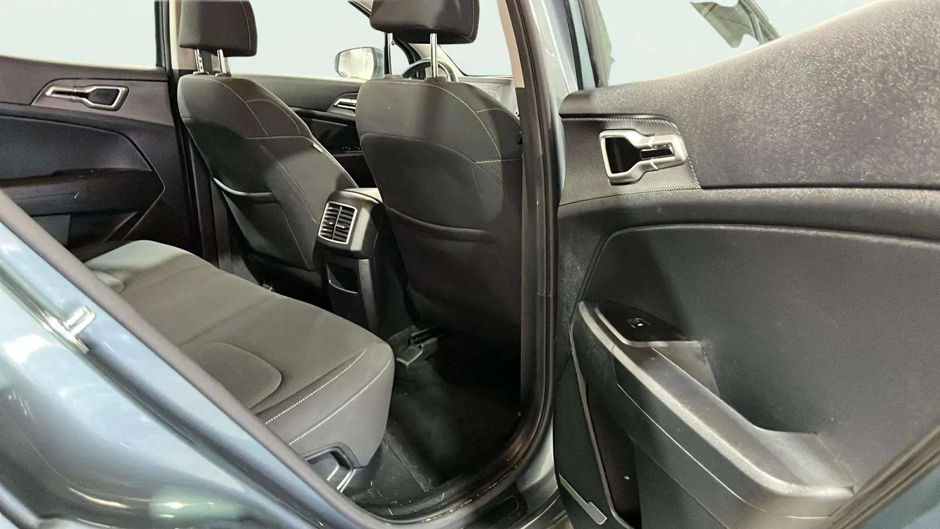 Kia Sportage 1.6 T-GDi Drive 4x2 - foto 14