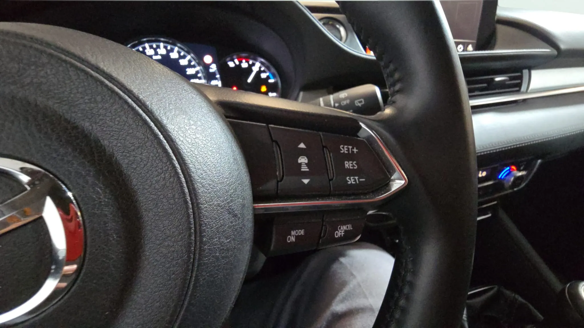 Mazda Mazda6 2.0 SKYACTIVE-G Evolution Tech WGN - foto 14