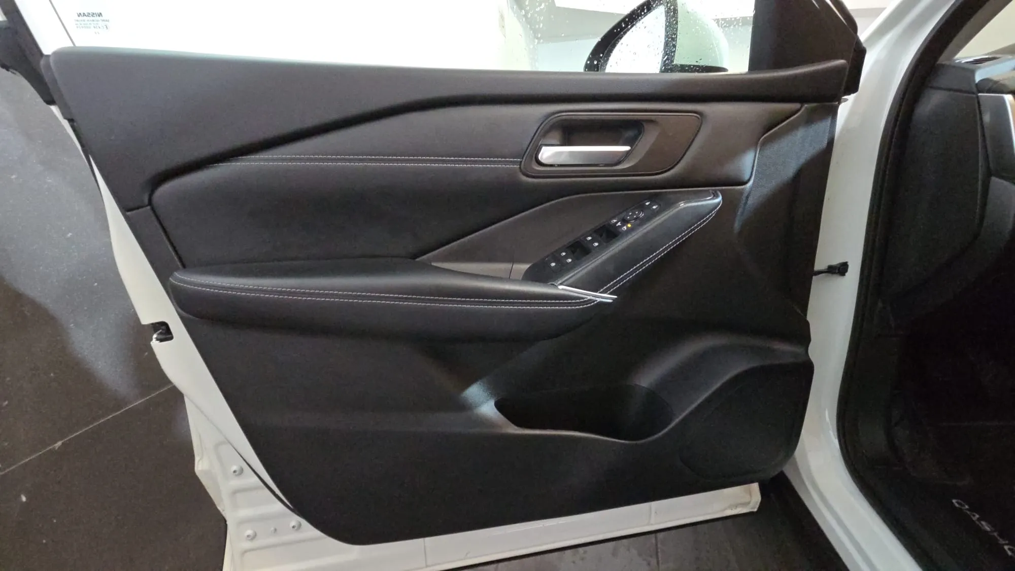 Nissan Qashqai DIG-T N-Connecta - foto 21