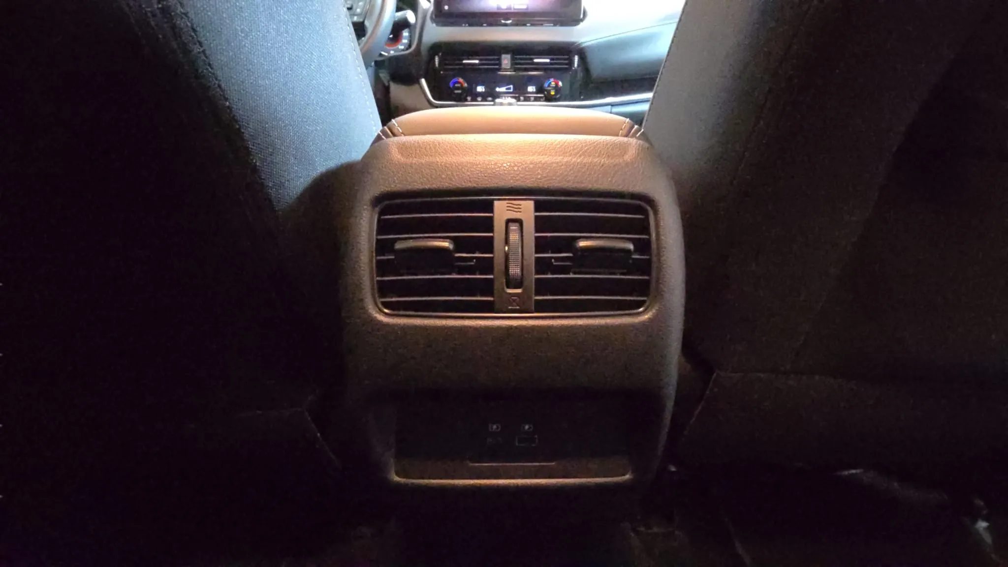 Nissan Qashqai DIG-T N-Connecta - foto 19
