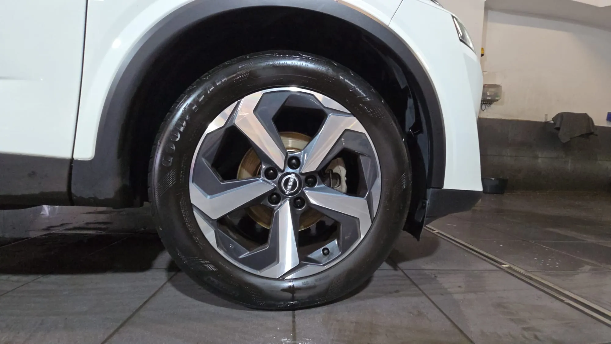 Nissan Qashqai DIG-T N-Connecta - foto 9