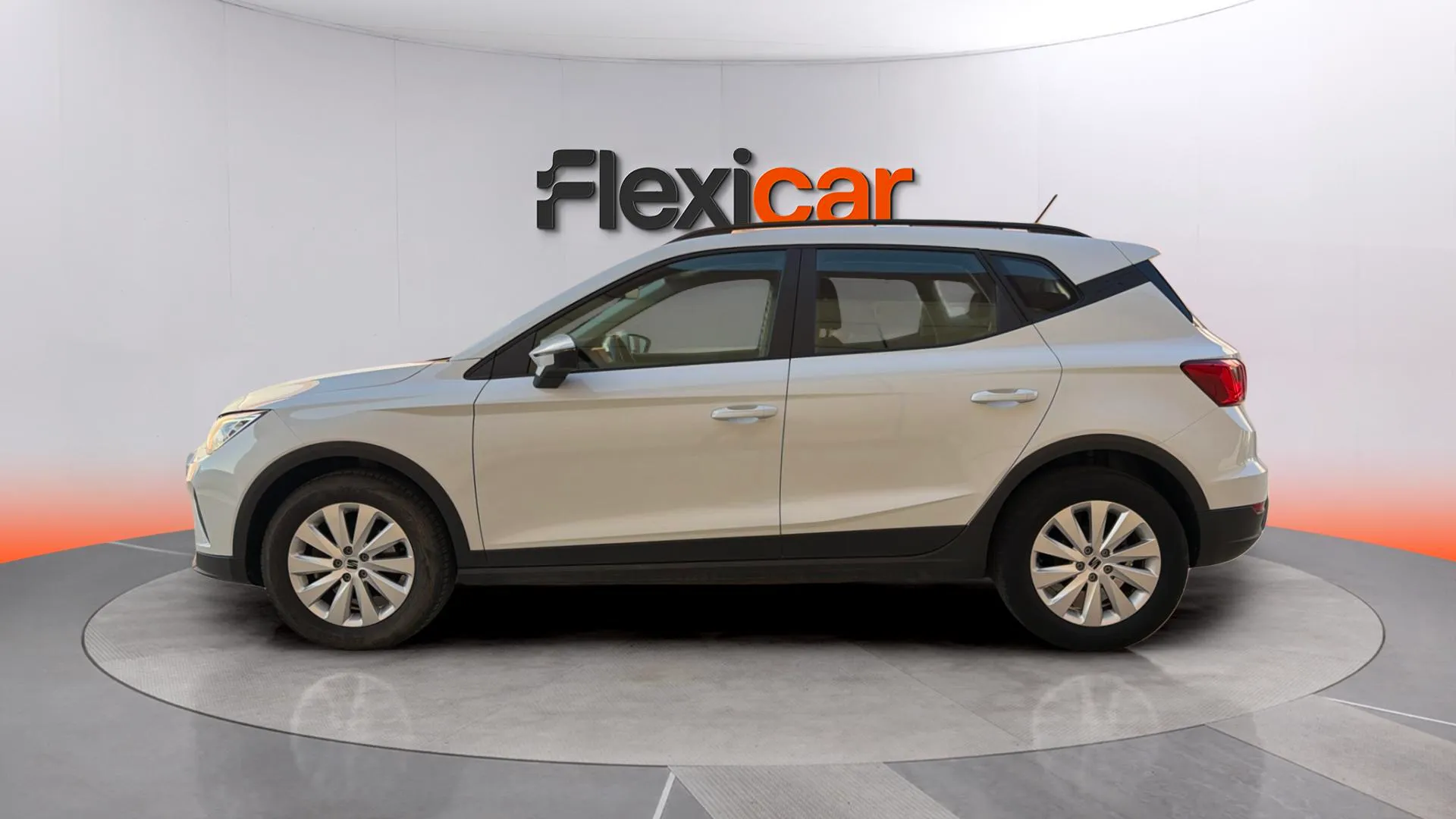 SEAT Arona 1.0 TSI DSG Style XL - foto 4