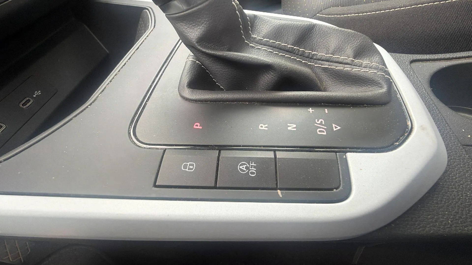 SEAT Arona 1.0 TSI DSG Style XL - foto 21