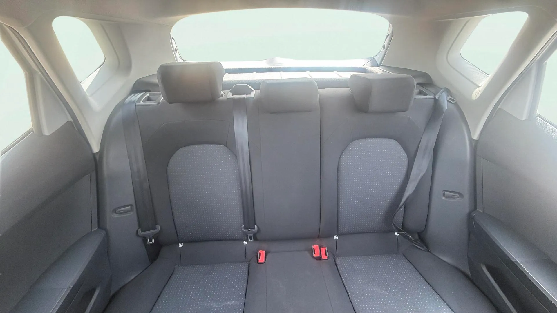 SEAT Arona 1.0 TSI DSG Style XL - foto 12