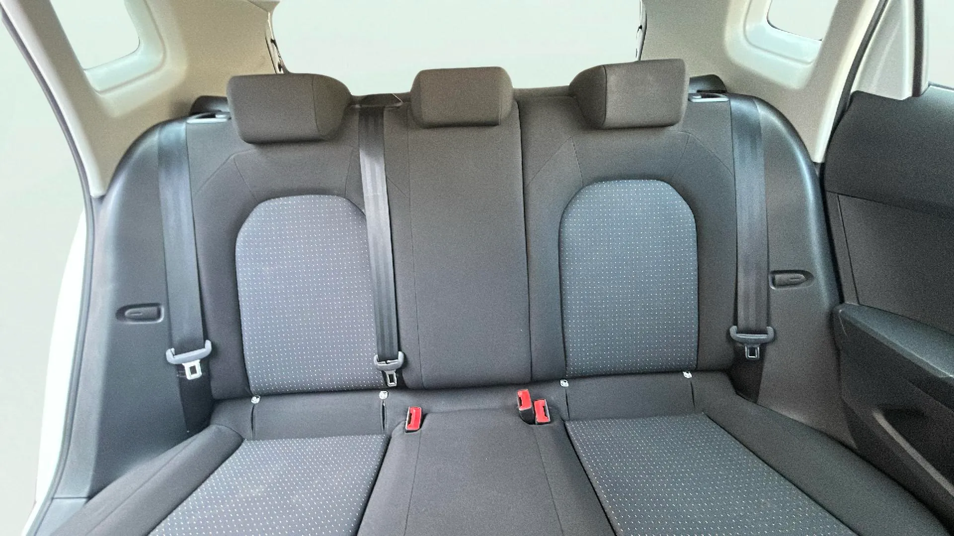 SEAT Arona 1.0 TSI DSG Style XL - foto 18