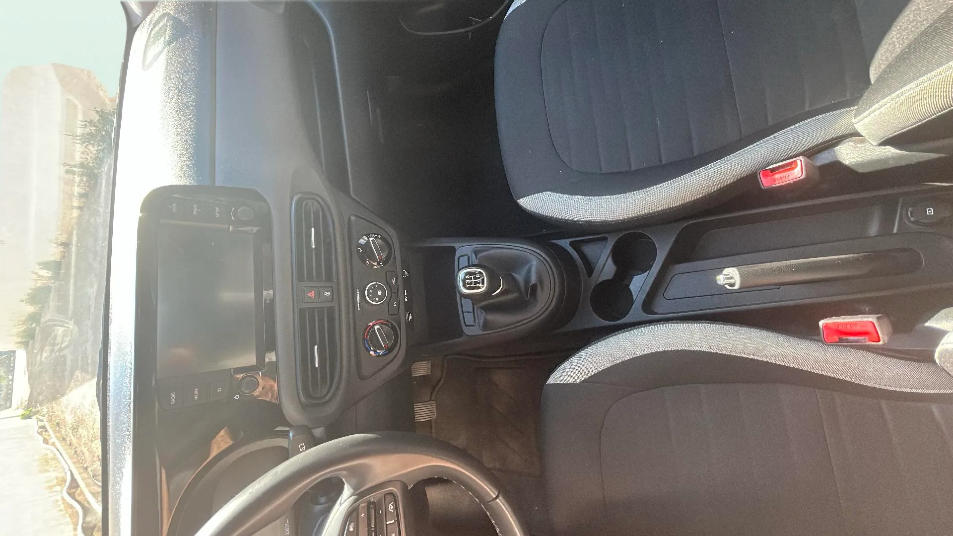 Hyundai i10 1.0 Essence - foto 9