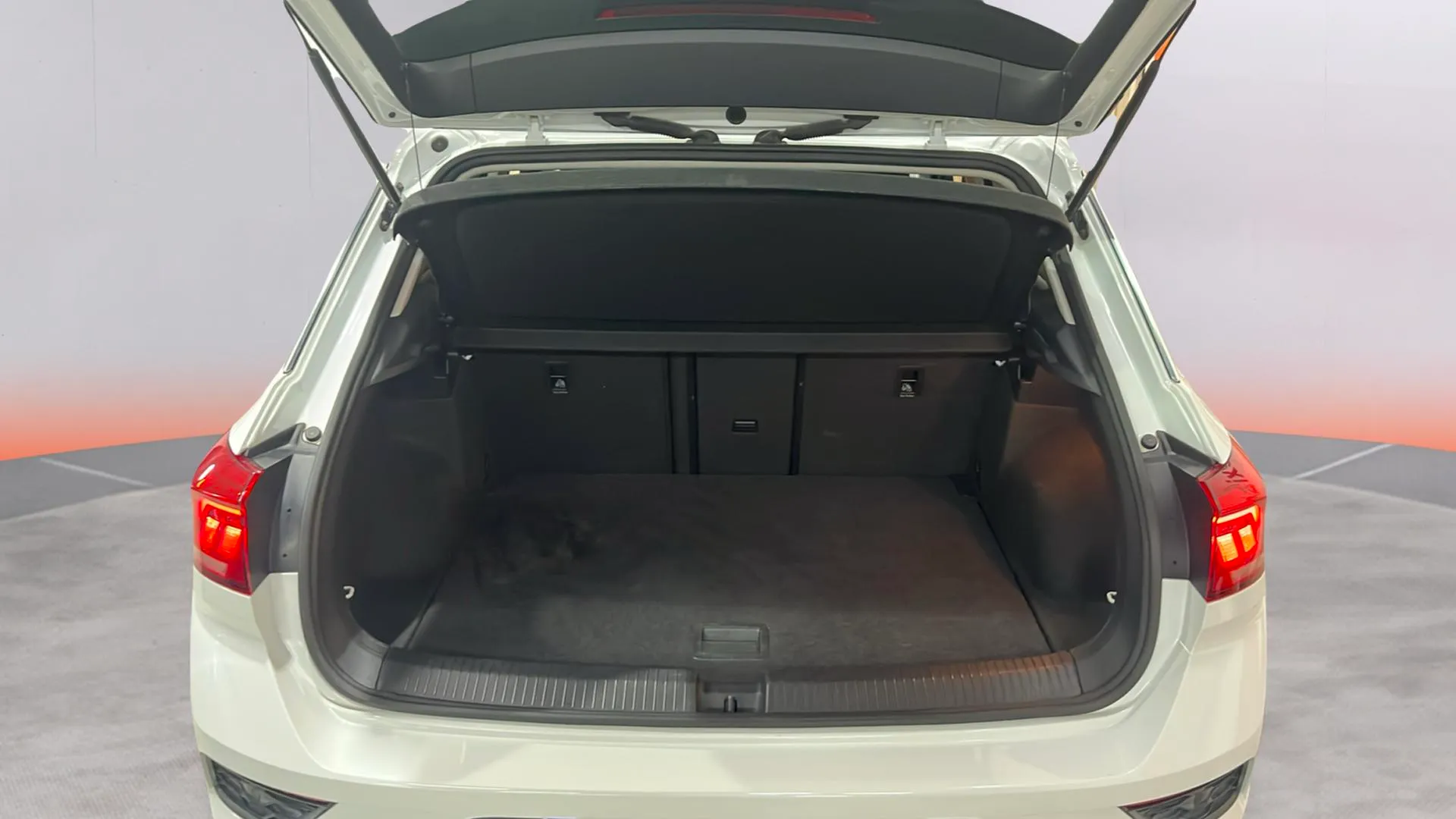 Volkswagen T-Roc Advance 1.6 TDI - foto 10