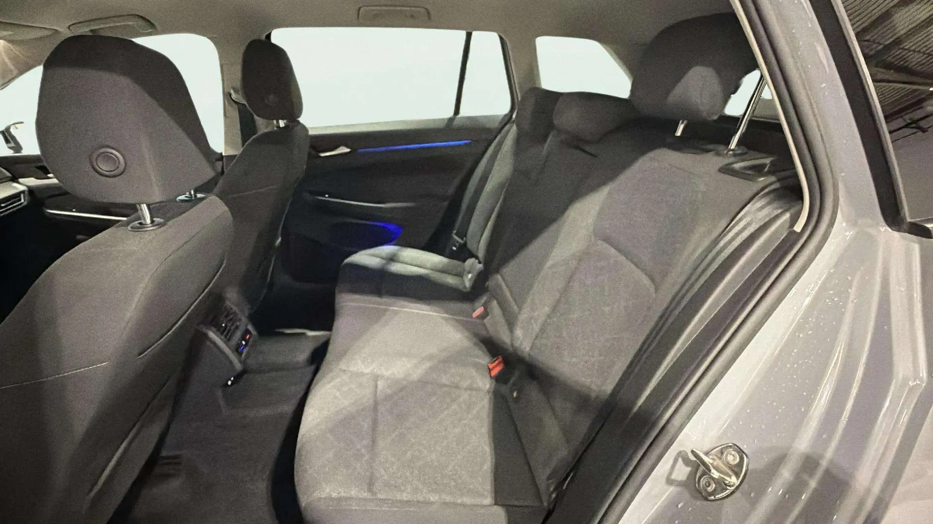 Volkswagen Golf 2.0 TDI Variant - foto 17